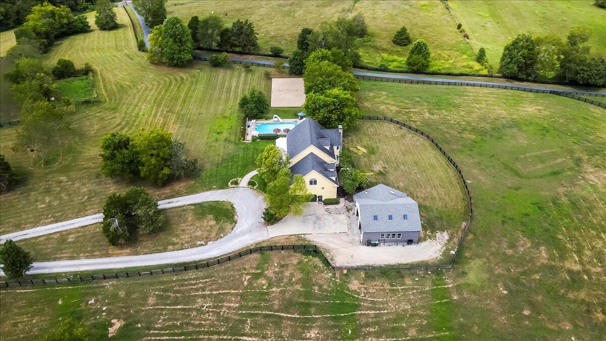 Nicholasville, Kentucky, 40356, United States, 5 Bedrooms Bedrooms, ,5 BathroomsBathrooms,Residential,Active,1913955