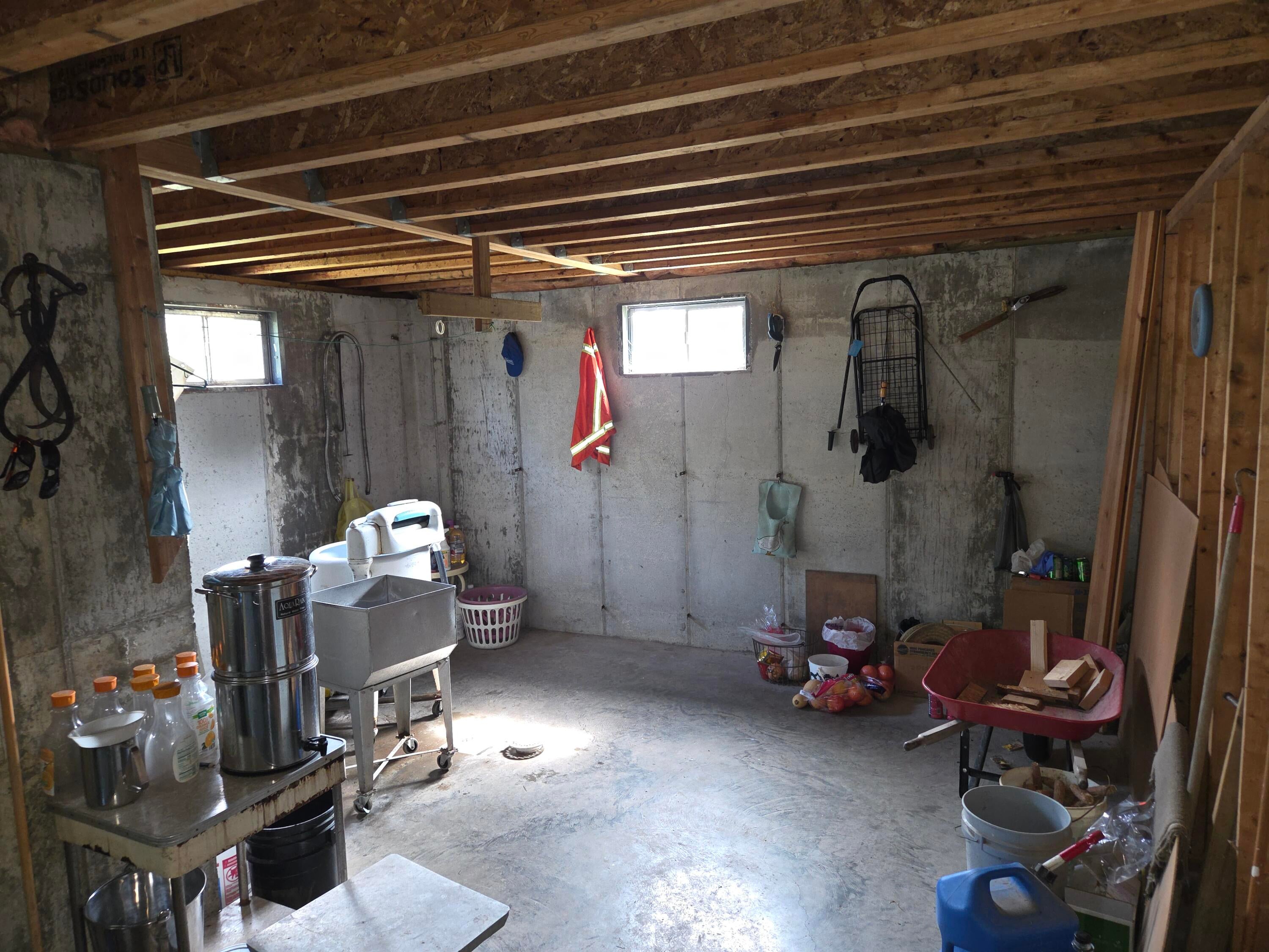 Owingsville, Kentucky, 40360, United States, 10 Bedrooms Bedrooms, ,Residential,Active,1996282