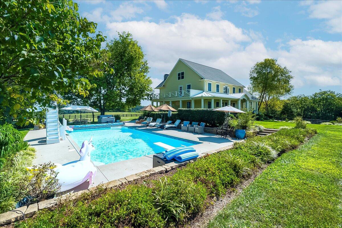 Nicholasville, Kentucky, 40356, United States, 5 Bedrooms Bedrooms, ,5 BathroomsBathrooms,Residential,Active,1913955