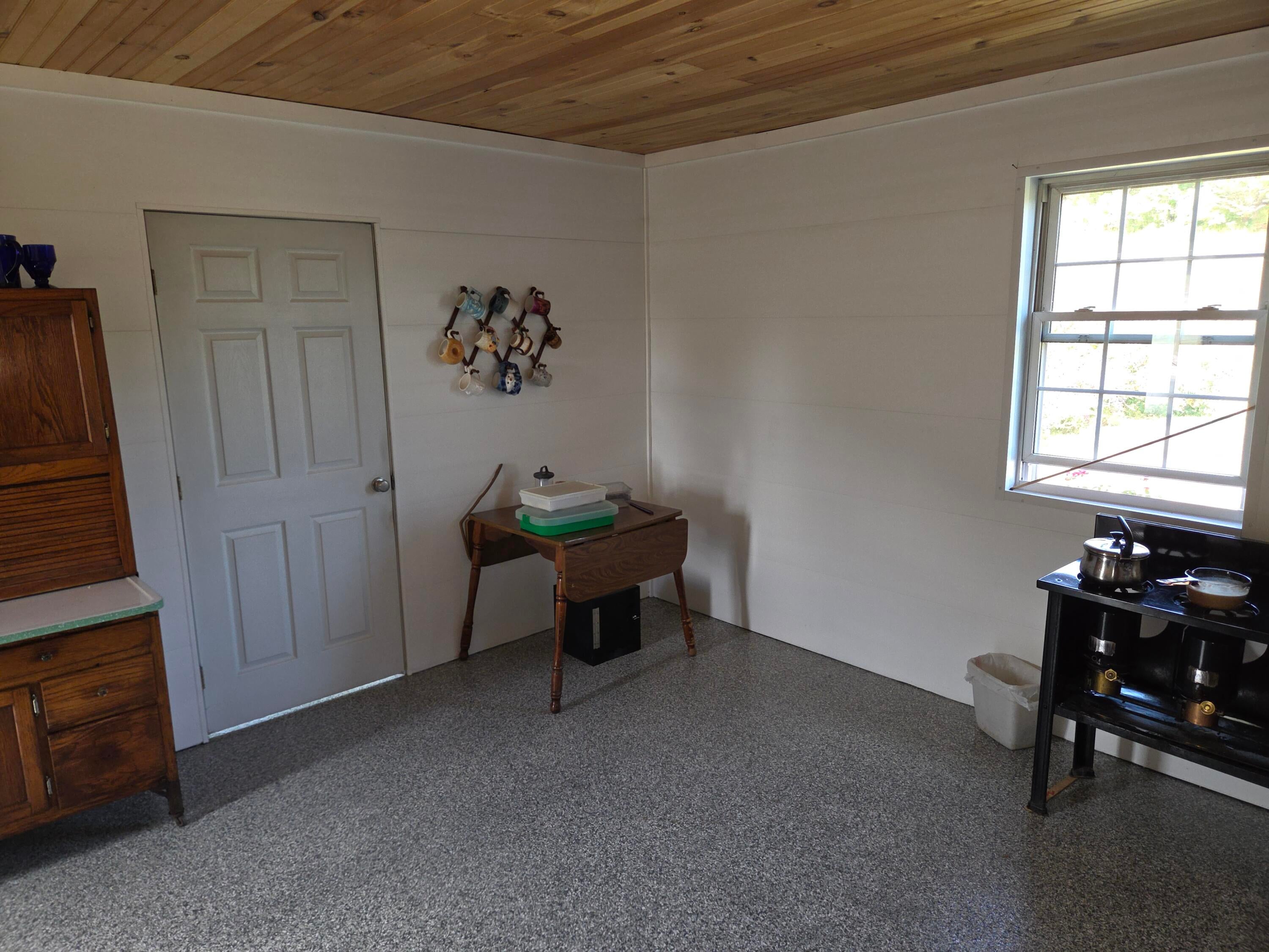 Owingsville, Kentucky, 40360, United States, 10 Bedrooms Bedrooms, ,Residential,Active,1996282