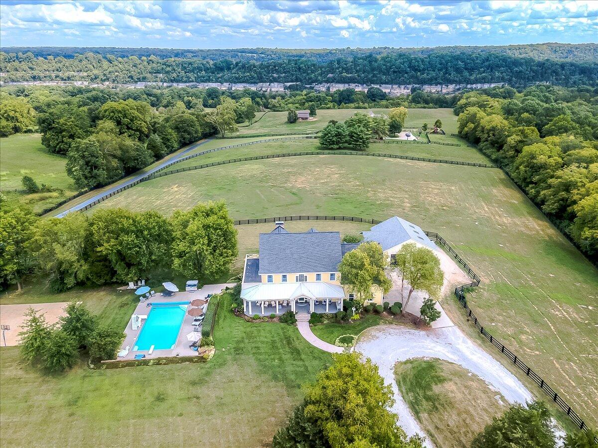 Nicholasville, Kentucky, 40356, United States, 5 Bedrooms Bedrooms, ,5 BathroomsBathrooms,Residential,Active,1913955