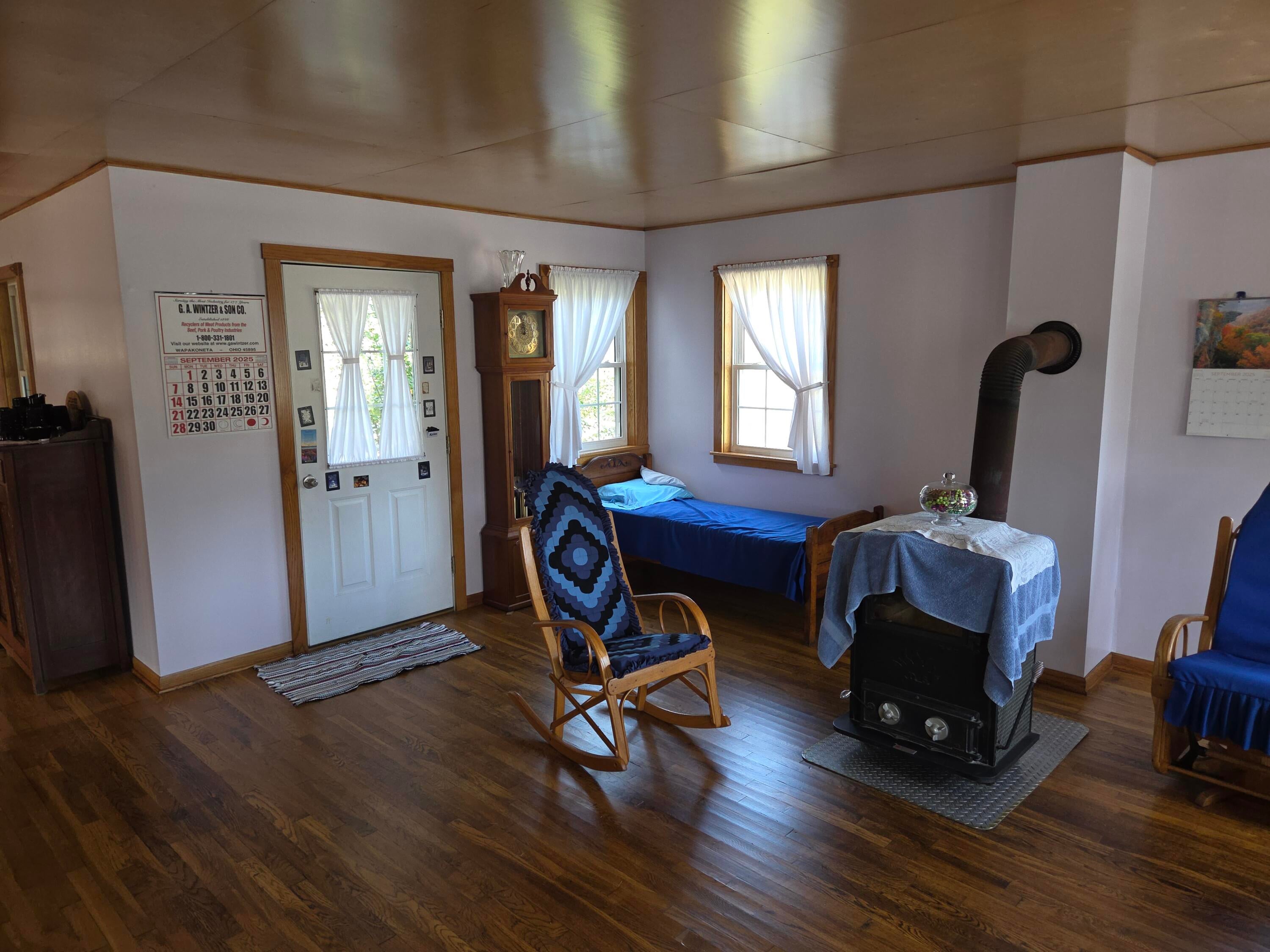 Owingsville, Kentucky, 40360, United States, 10 Bedrooms Bedrooms, ,Residential,Active,1996282