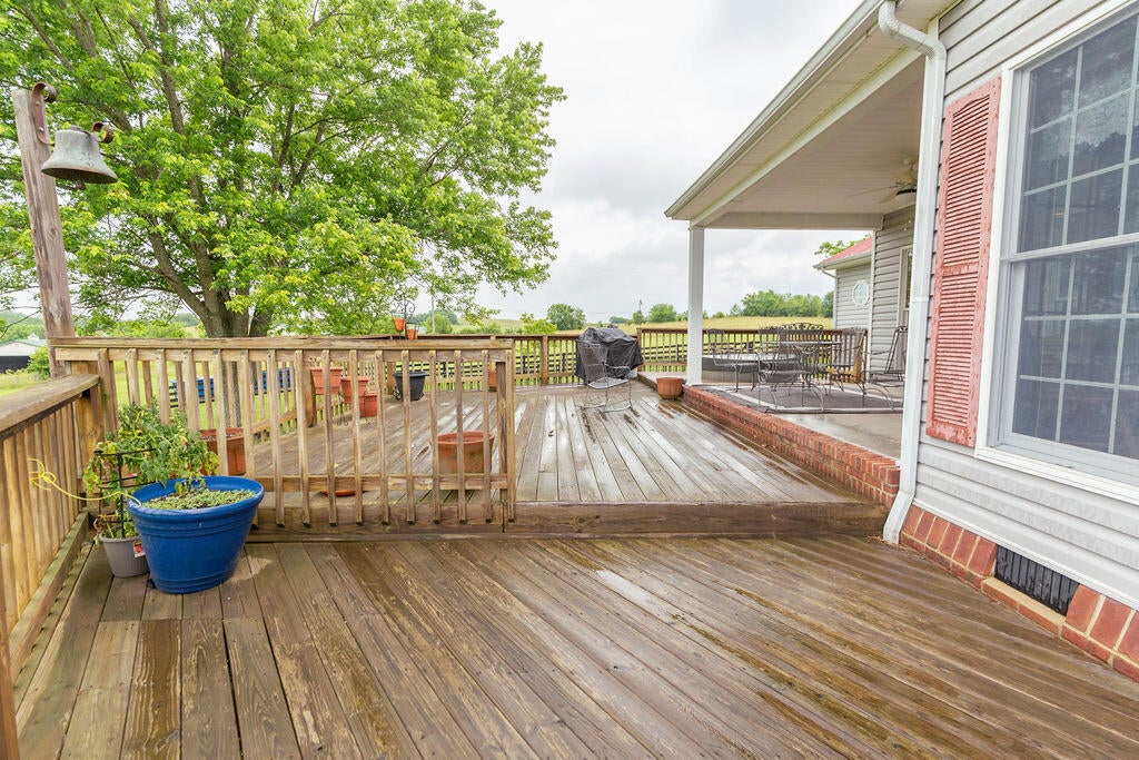 Nicholasville, Kentucky, 40356, United States, 4 Bedrooms Bedrooms, ,4 BathroomsBathrooms,Residential,Active,1945274