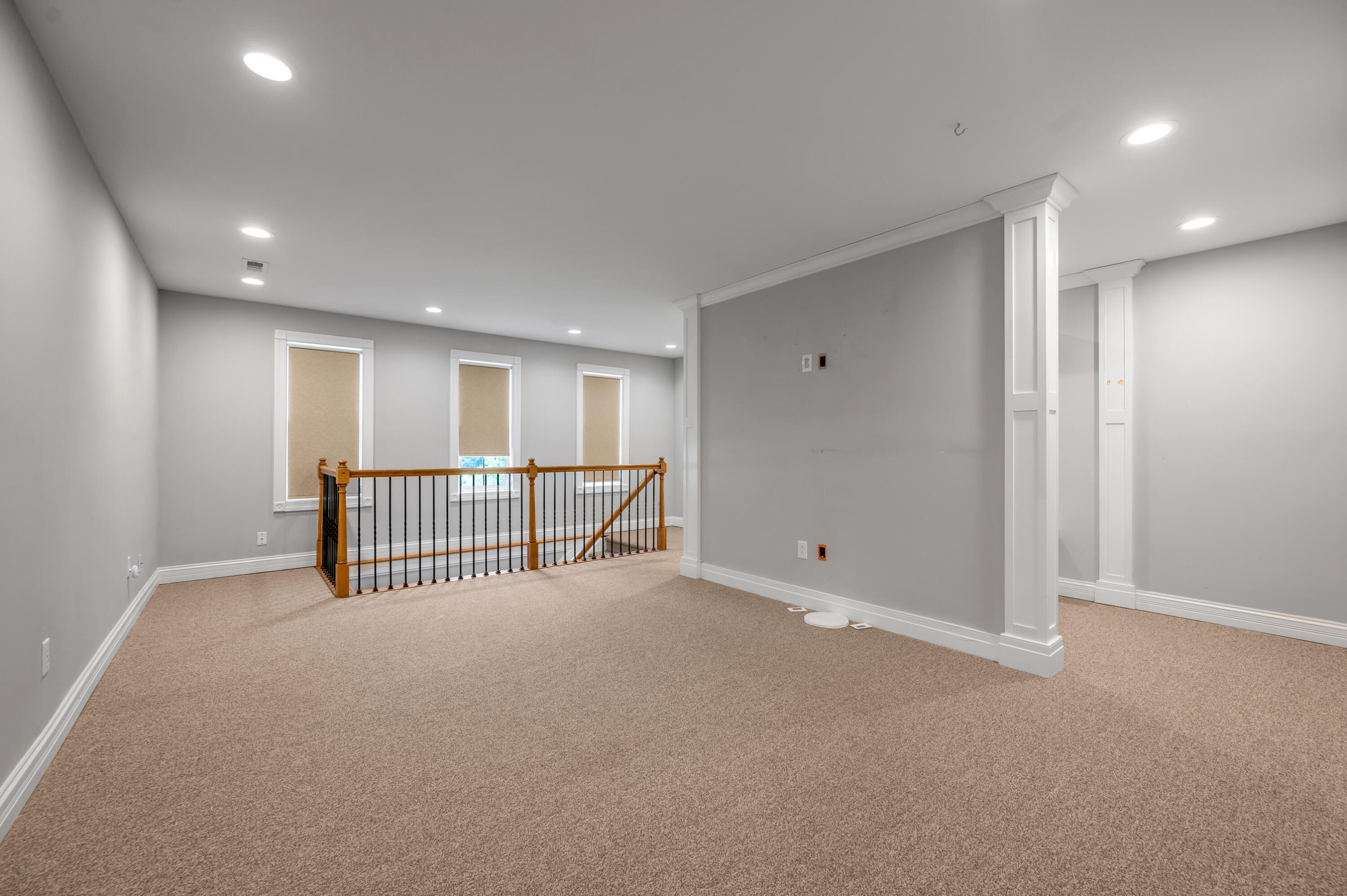 Richmond, Kentucky, 40475, United States, 7 Bedrooms Bedrooms, ,9 BathroomsBathrooms,Residential,Active,1972152