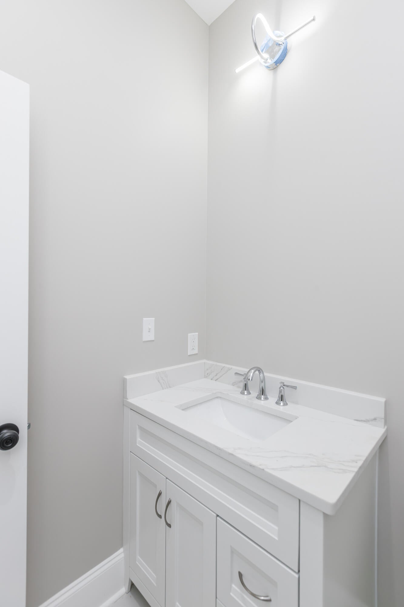 Lexington, Kentucky, 40513, United States, 4 Bedrooms Bedrooms, ,5 BathroomsBathrooms,Residential,Active,1824534