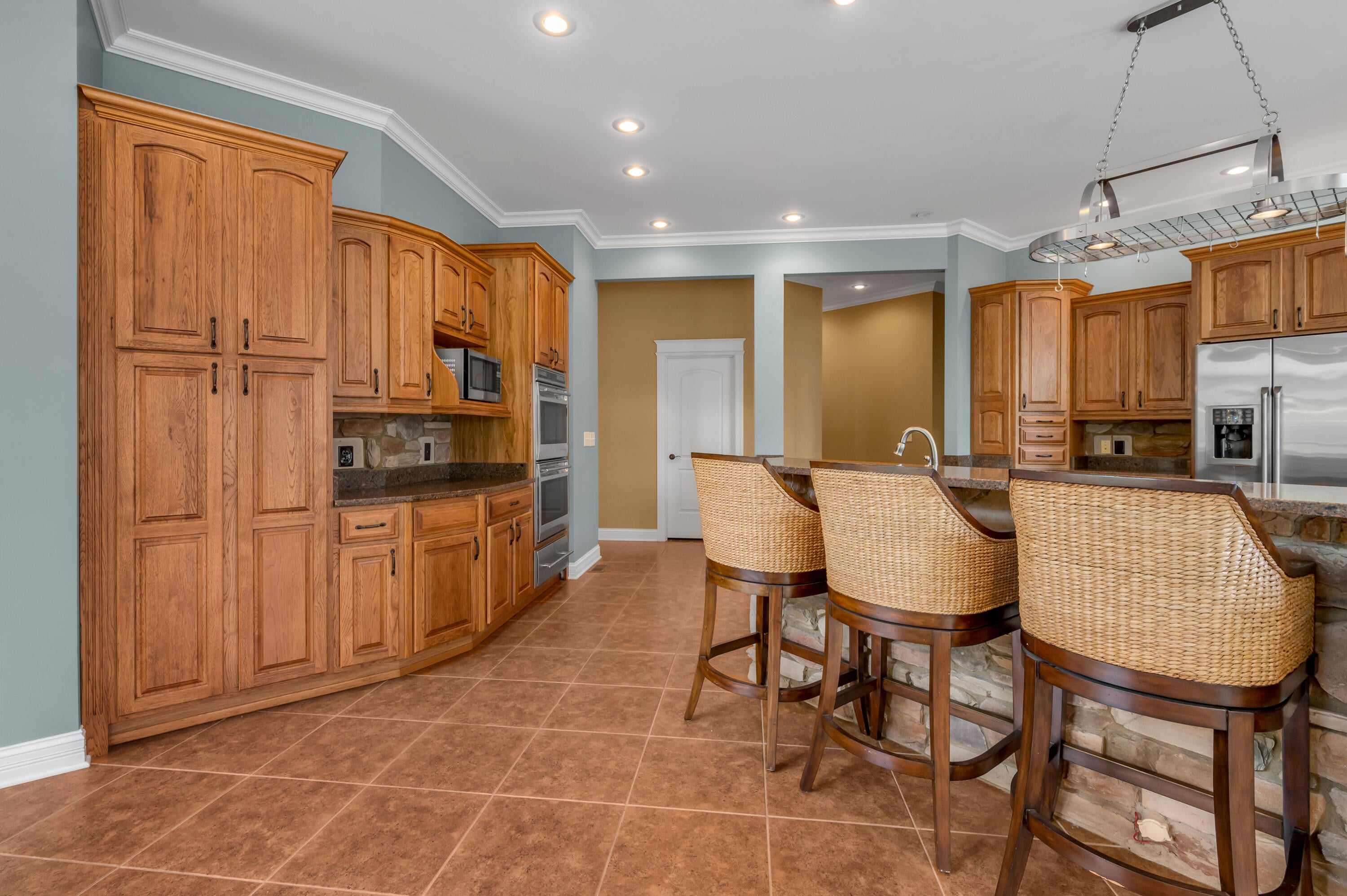 Richmond, Kentucky, 40475, United States, 7 Bedrooms Bedrooms, ,9 BathroomsBathrooms,Residential,Active,1972152