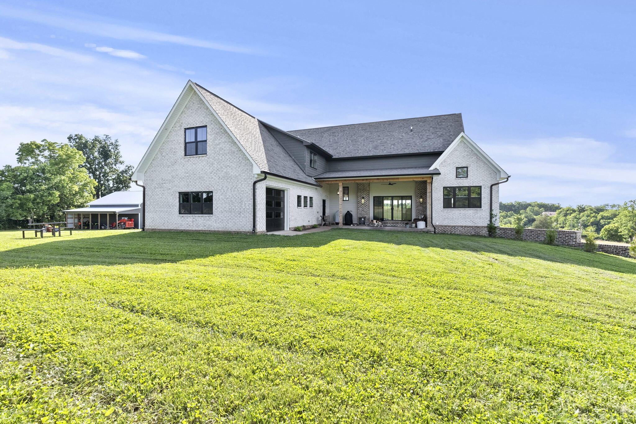 Richmond, Kentucky, 40475, United States, 5 Bedrooms Bedrooms, ,5 BathroomsBathrooms,Residential,Active,1868143