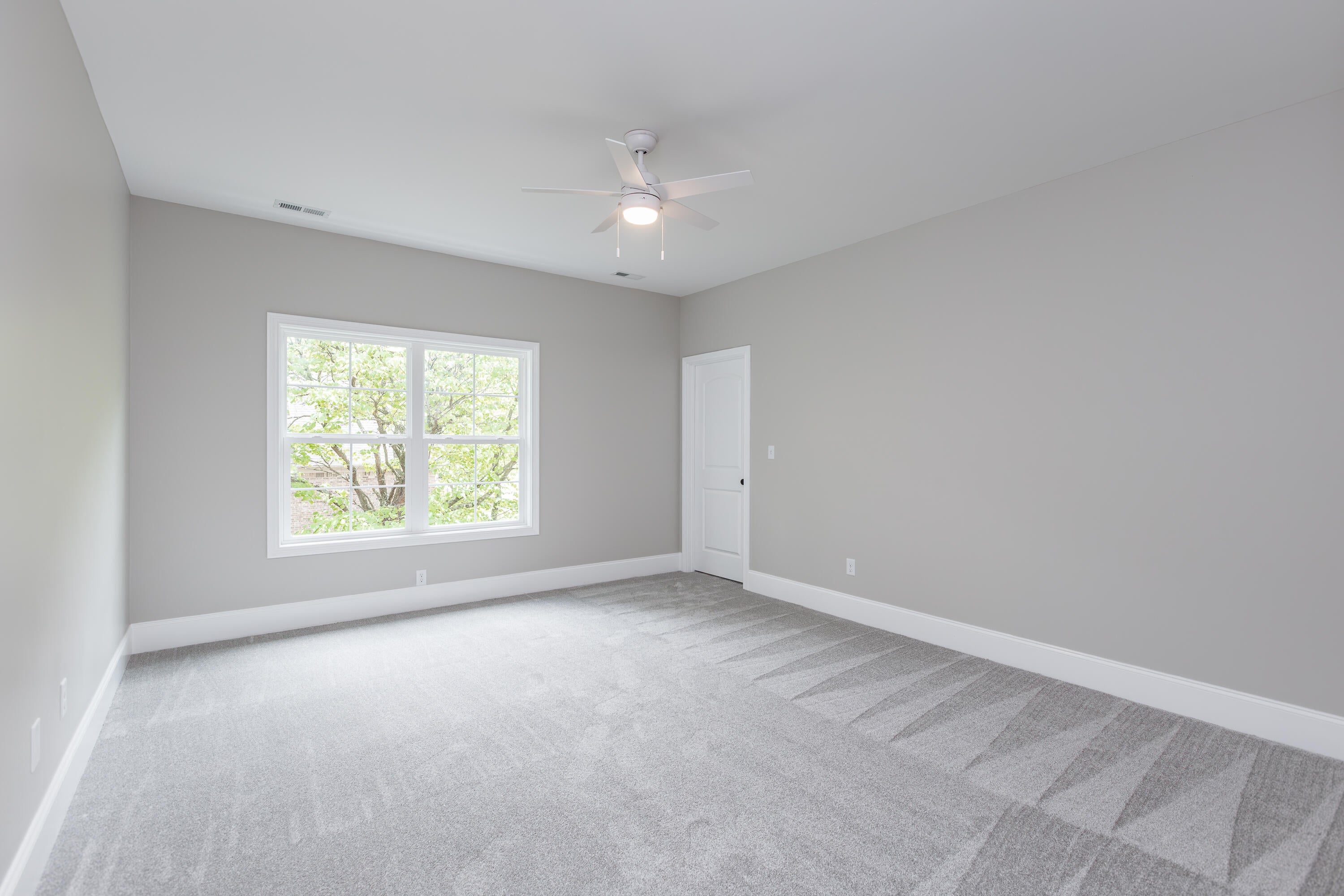 Lexington, Kentucky, 40513, United States, 4 Bedrooms Bedrooms, ,5 BathroomsBathrooms,Residential,Active,1824534