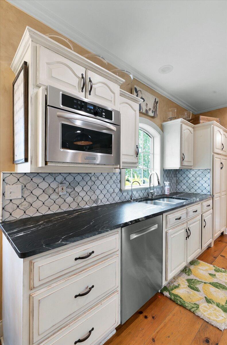 Nicholasville, Kentucky, 40356, United States, 5 Bedrooms Bedrooms, ,5 BathroomsBathrooms,Residential,Active,1913955