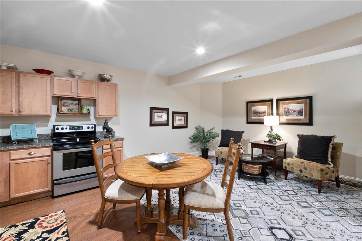 Nicholasville, Kentucky, 40356, United States, 5 Bedrooms Bedrooms, ,5 BathroomsBathrooms,Residential,Active,1913955