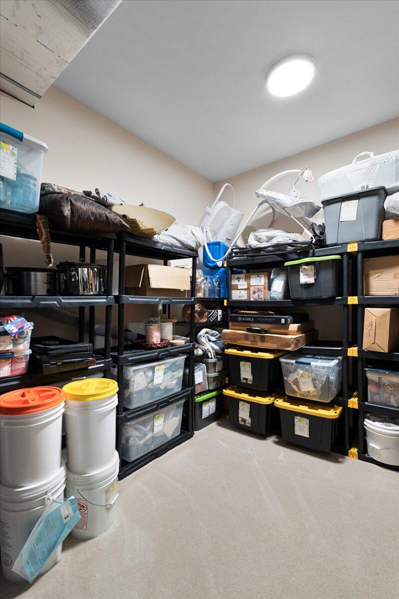 Nicholasville, Kentucky, 40356, United States, 5 Bedrooms Bedrooms, ,5 BathroomsBathrooms,Residential,Active,1913955