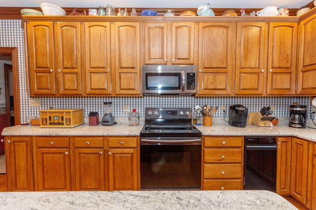 Nicholasville, Kentucky, 40356, United States, 4 Bedrooms Bedrooms, ,4 BathroomsBathrooms,Residential,Active,1945274