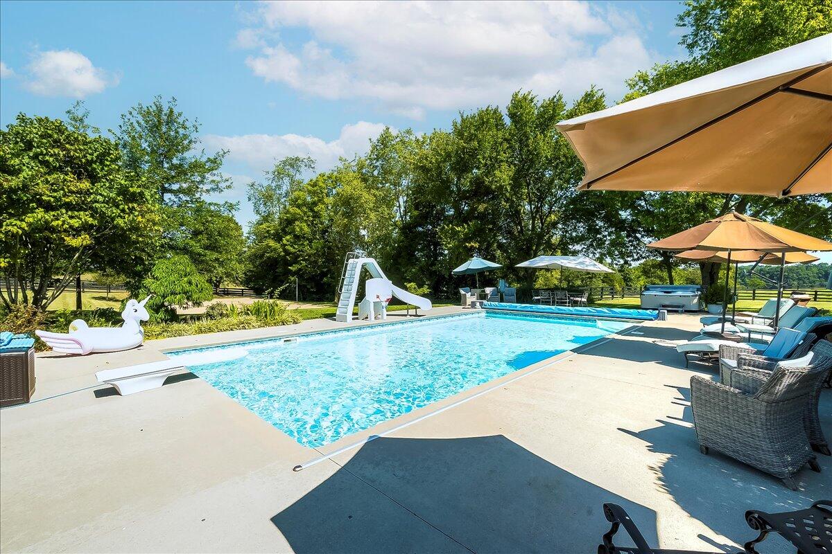 Nicholasville, Kentucky, 40356, United States, 5 Bedrooms Bedrooms, ,5 BathroomsBathrooms,Residential,Active,1913955