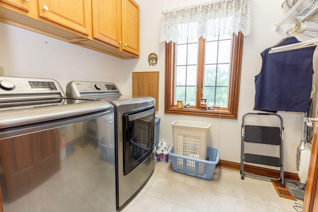 Nicholasville, Kentucky, 40356, United States, 4 Bedrooms Bedrooms, ,4 BathroomsBathrooms,Residential,Active,1945274