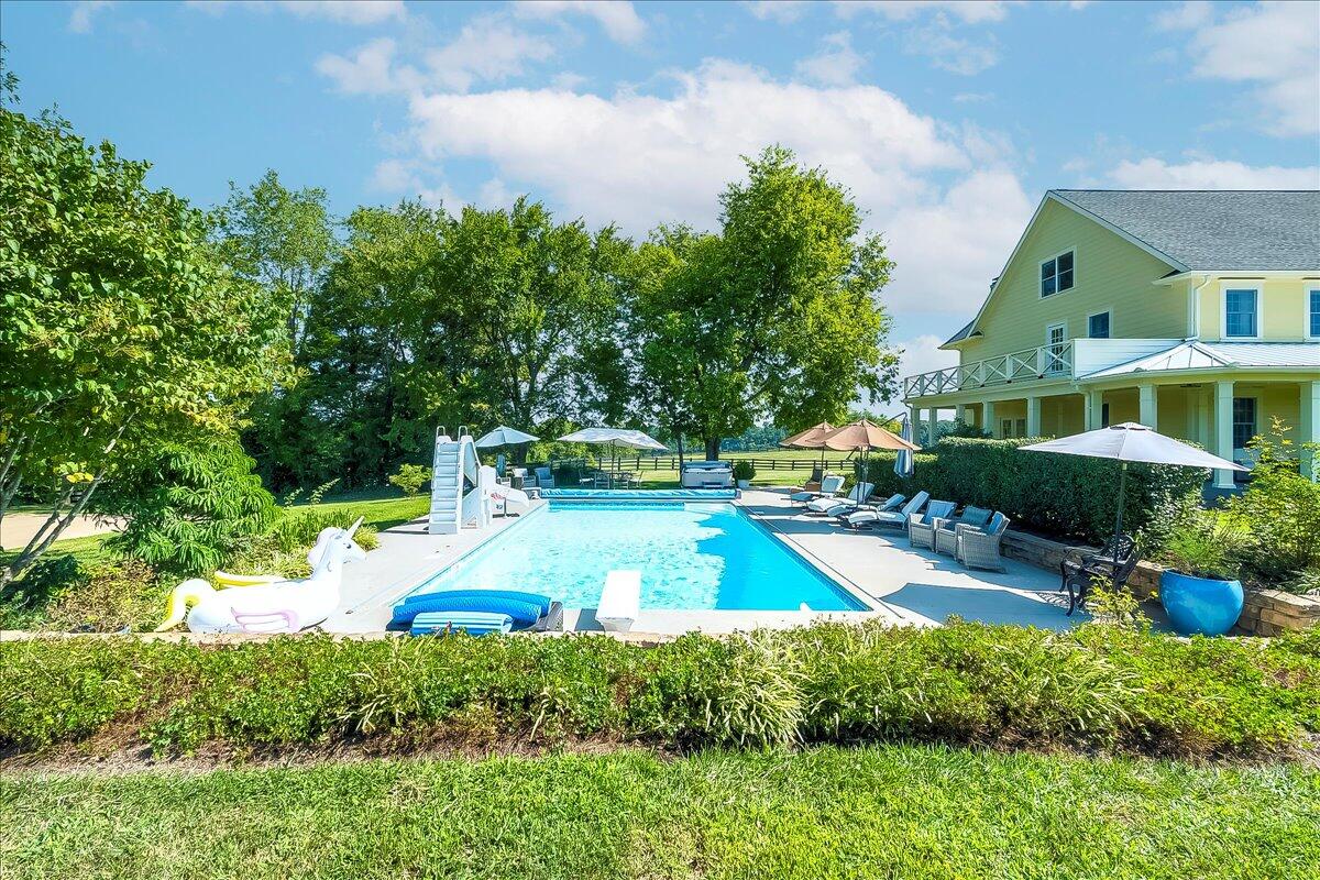 Nicholasville, Kentucky, 40356, United States, 5 Bedrooms Bedrooms, ,5 BathroomsBathrooms,Residential,Active,1913955