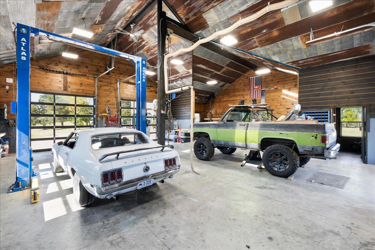 Nicholasville, Kentucky, 40356, United States, 5 Bedrooms Bedrooms, ,5 BathroomsBathrooms,Residential,Active,1913955