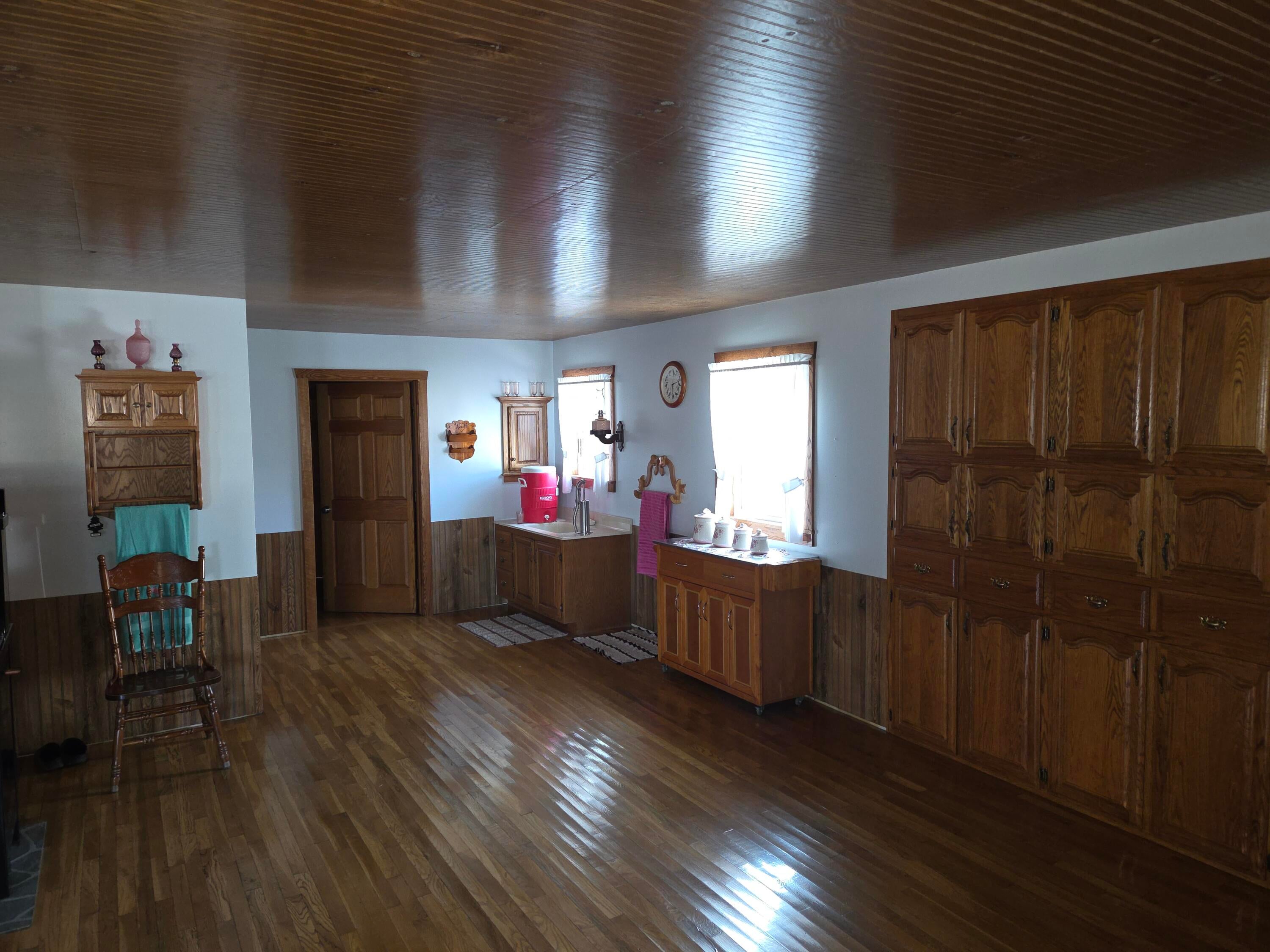 Owingsville, Kentucky, 40360, United States, 10 Bedrooms Bedrooms, ,Residential,Active,1996282