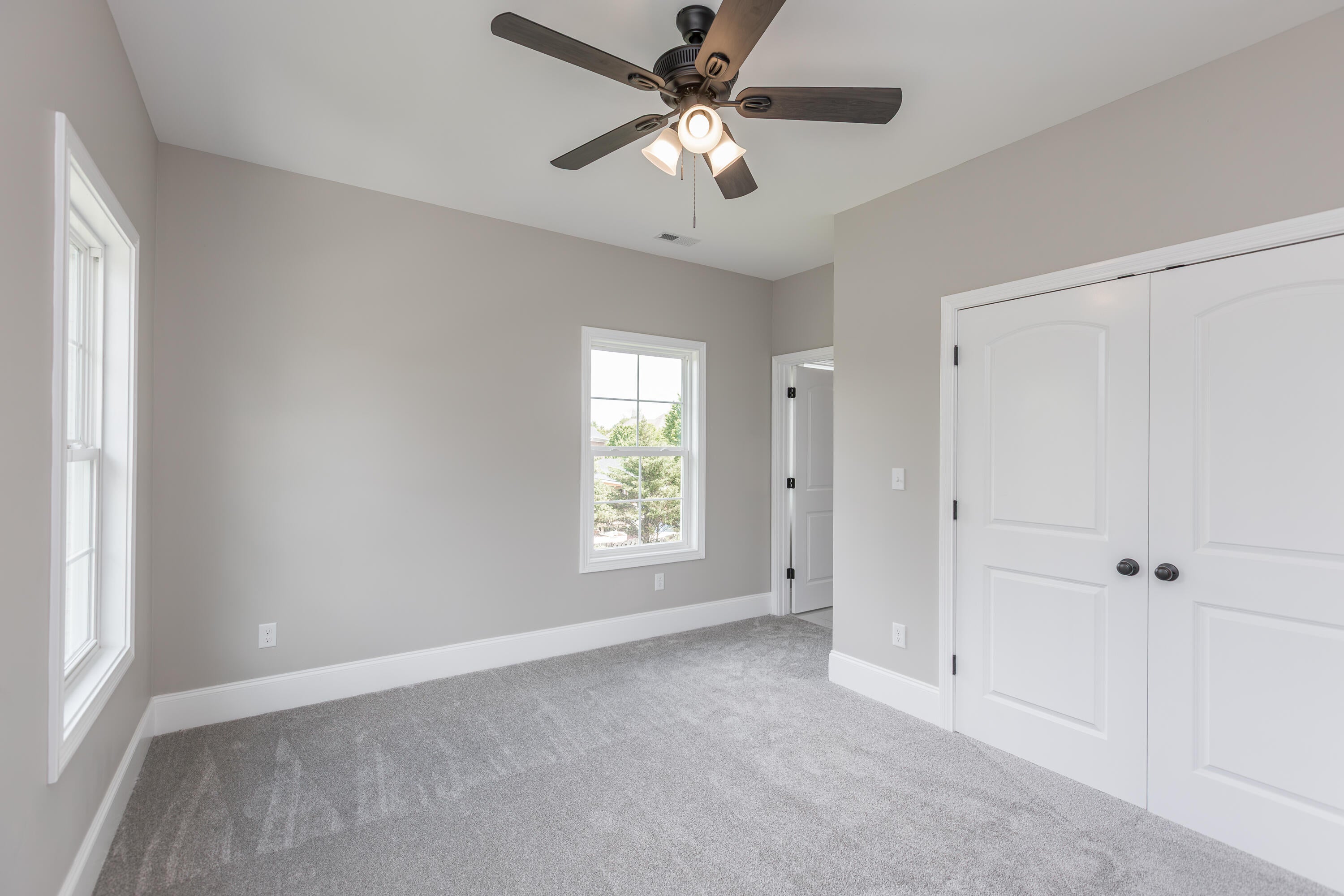 Lexington, Kentucky, 40513, United States, 4 Bedrooms Bedrooms, ,5 BathroomsBathrooms,Residential,Active,1824534