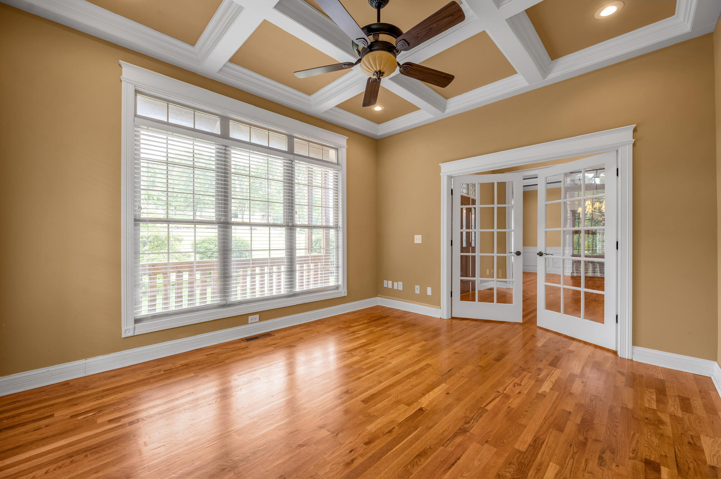 Richmond, Kentucky, 40475, United States, 7 Bedrooms Bedrooms, ,9 BathroomsBathrooms,Residential,Active,1972152