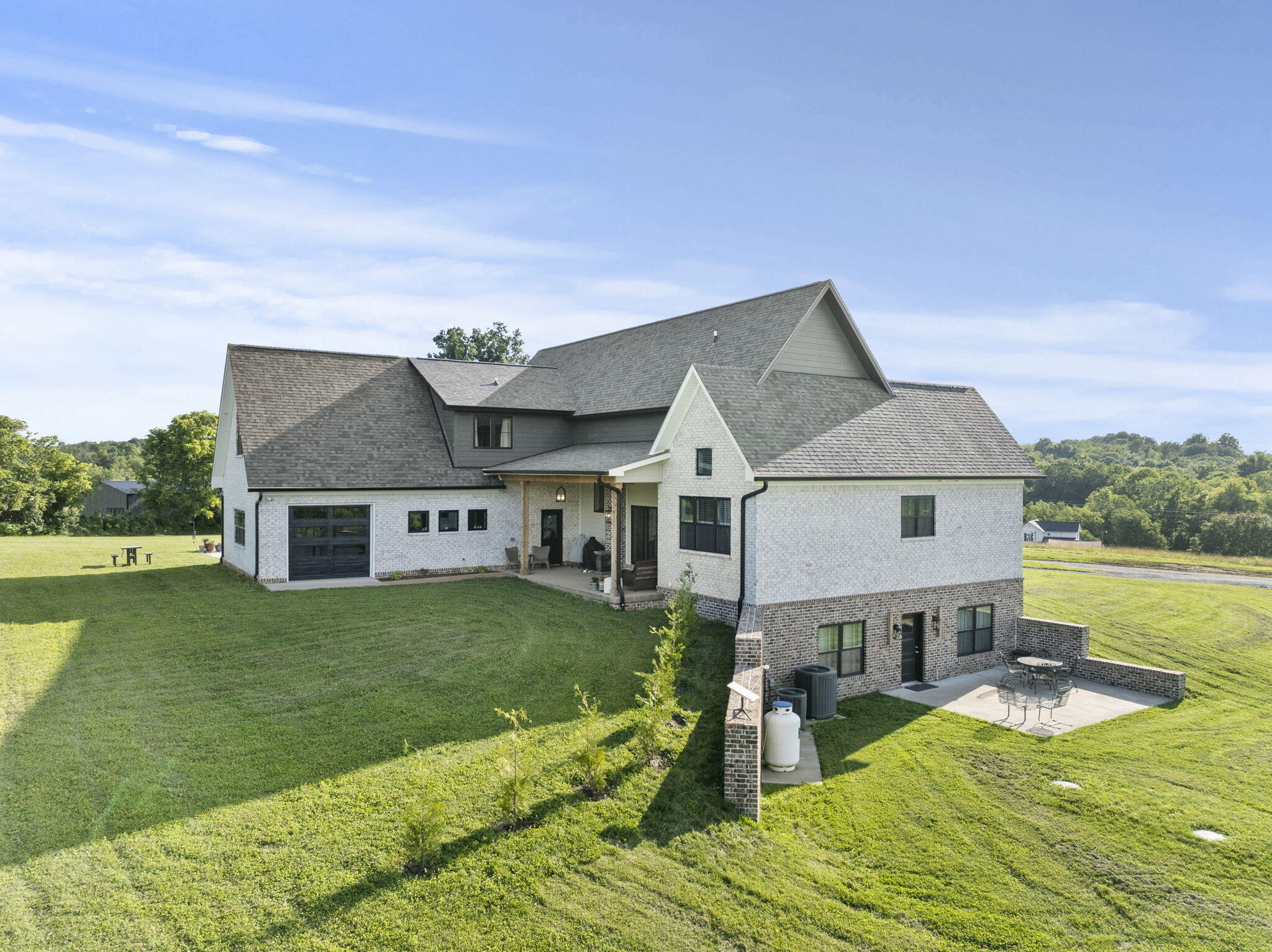 Richmond, Kentucky, 40475, United States, 5 Bedrooms Bedrooms, ,5 BathroomsBathrooms,Residential,Active,1868143