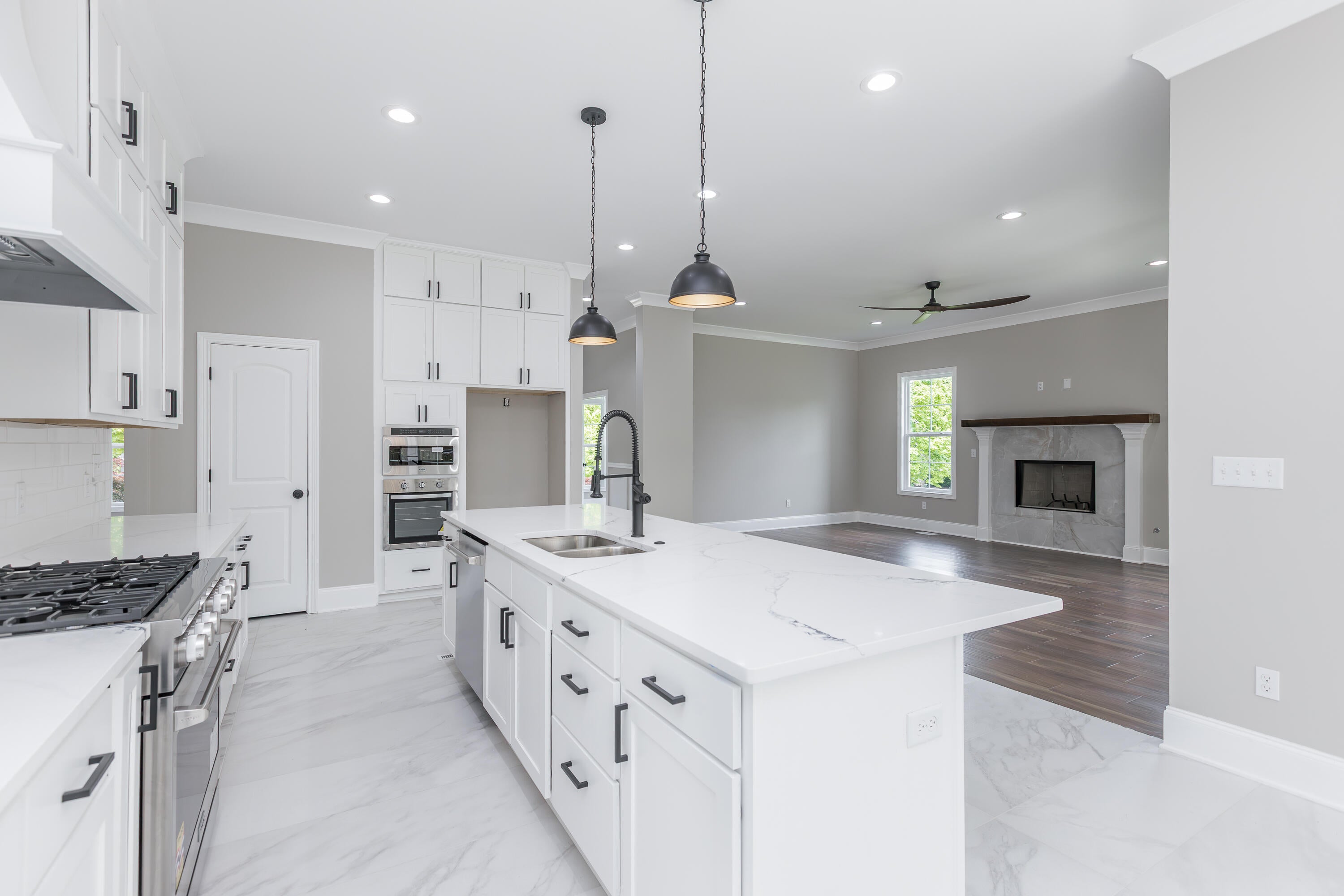 Lexington, Kentucky, 40513, United States, 4 Bedrooms Bedrooms, ,5 BathroomsBathrooms,Residential,Active,1824534