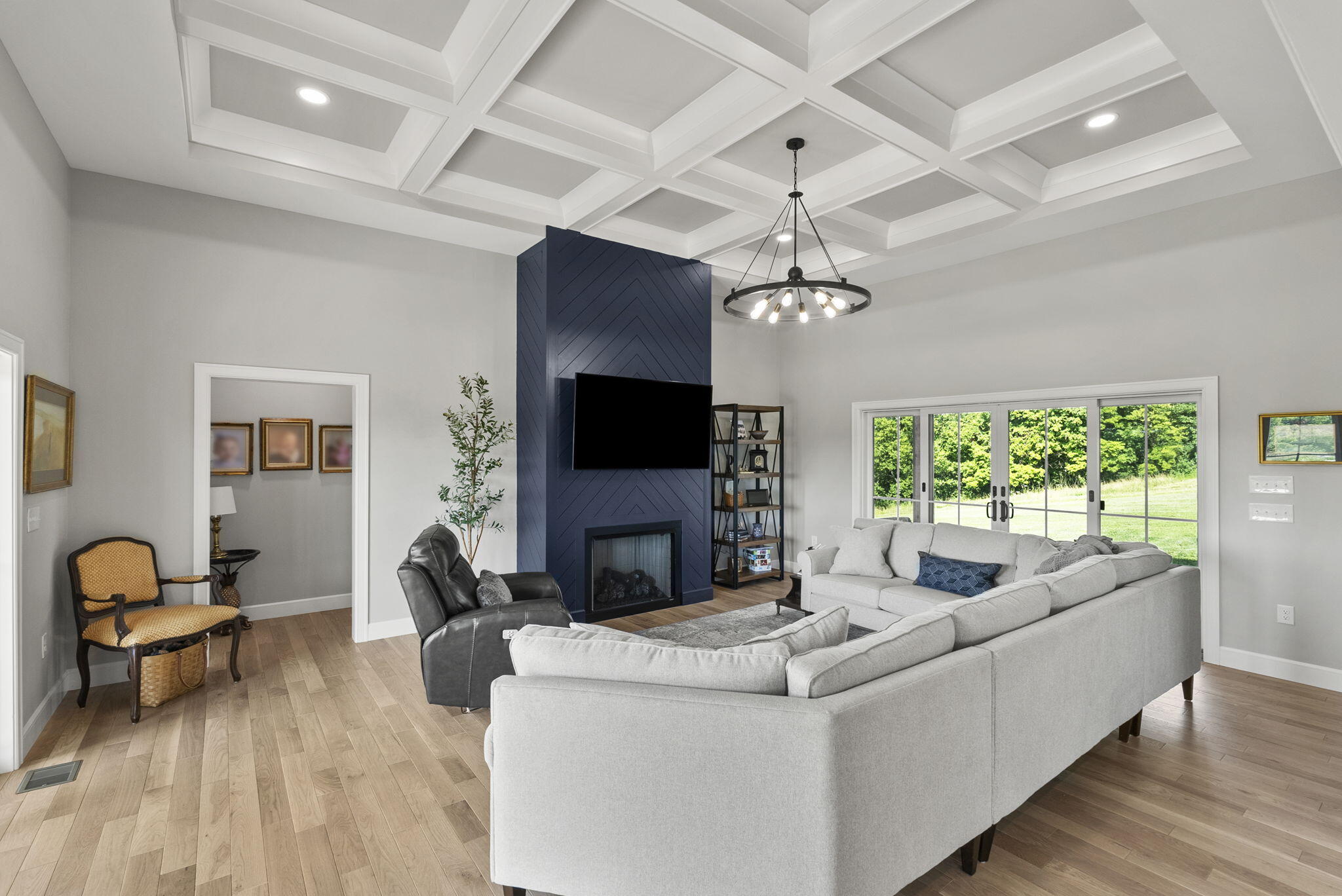 Richmond, Kentucky, 40475, United States, 5 Bedrooms Bedrooms, ,5 BathroomsBathrooms,Residential,Active,1868143