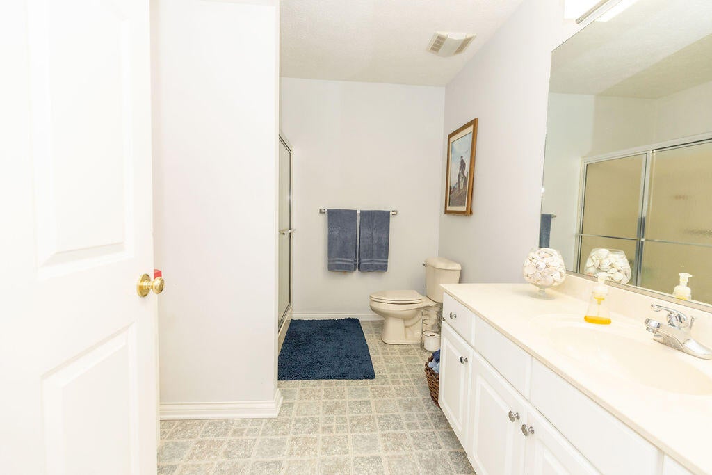 Nicholasville, Kentucky, 40356, United States, 4 Bedrooms Bedrooms, ,4 BathroomsBathrooms,Residential,Active,1945274