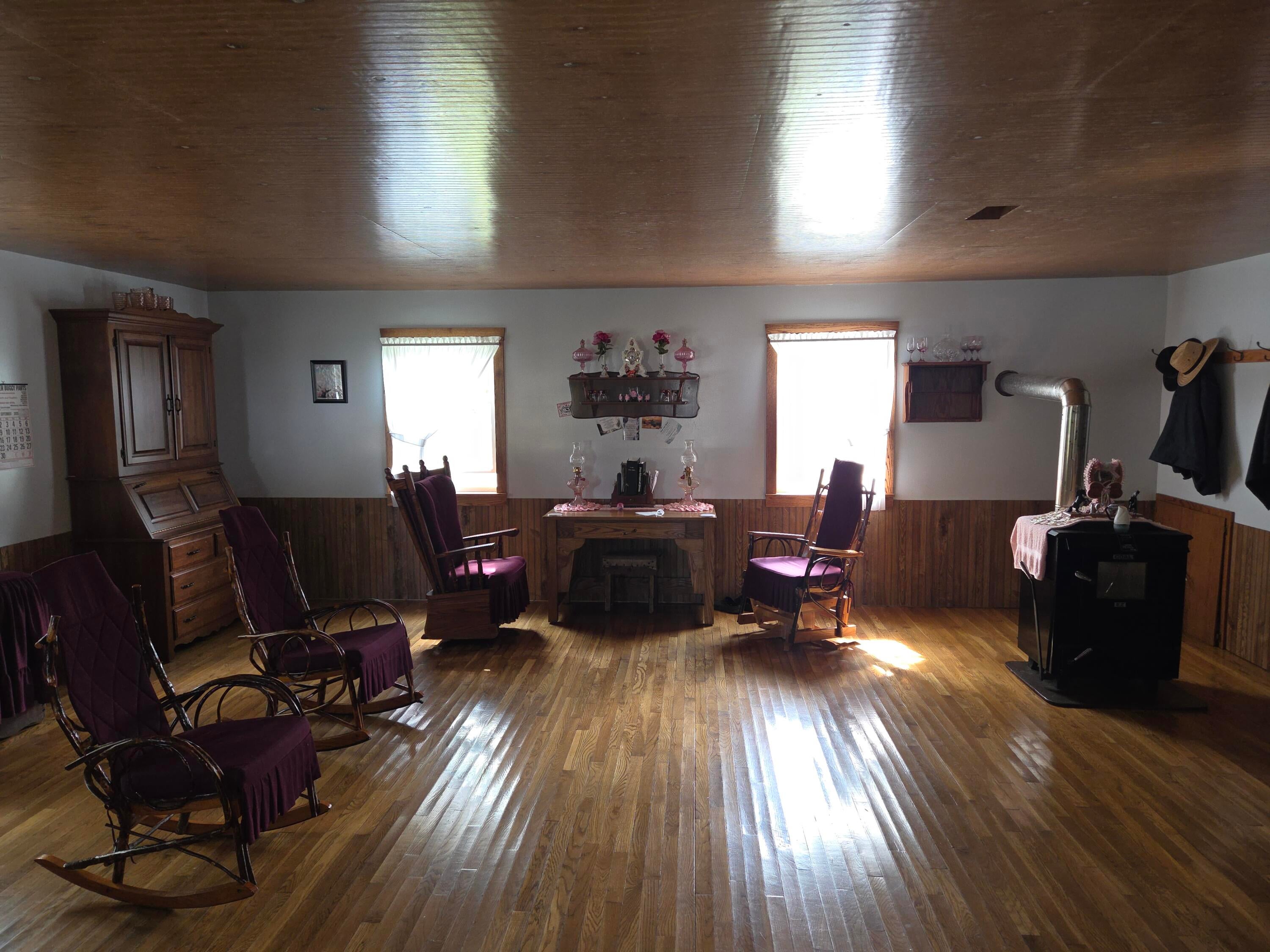 Owingsville, Kentucky, 40360, United States, 10 Bedrooms Bedrooms, ,Residential,Active,1996282