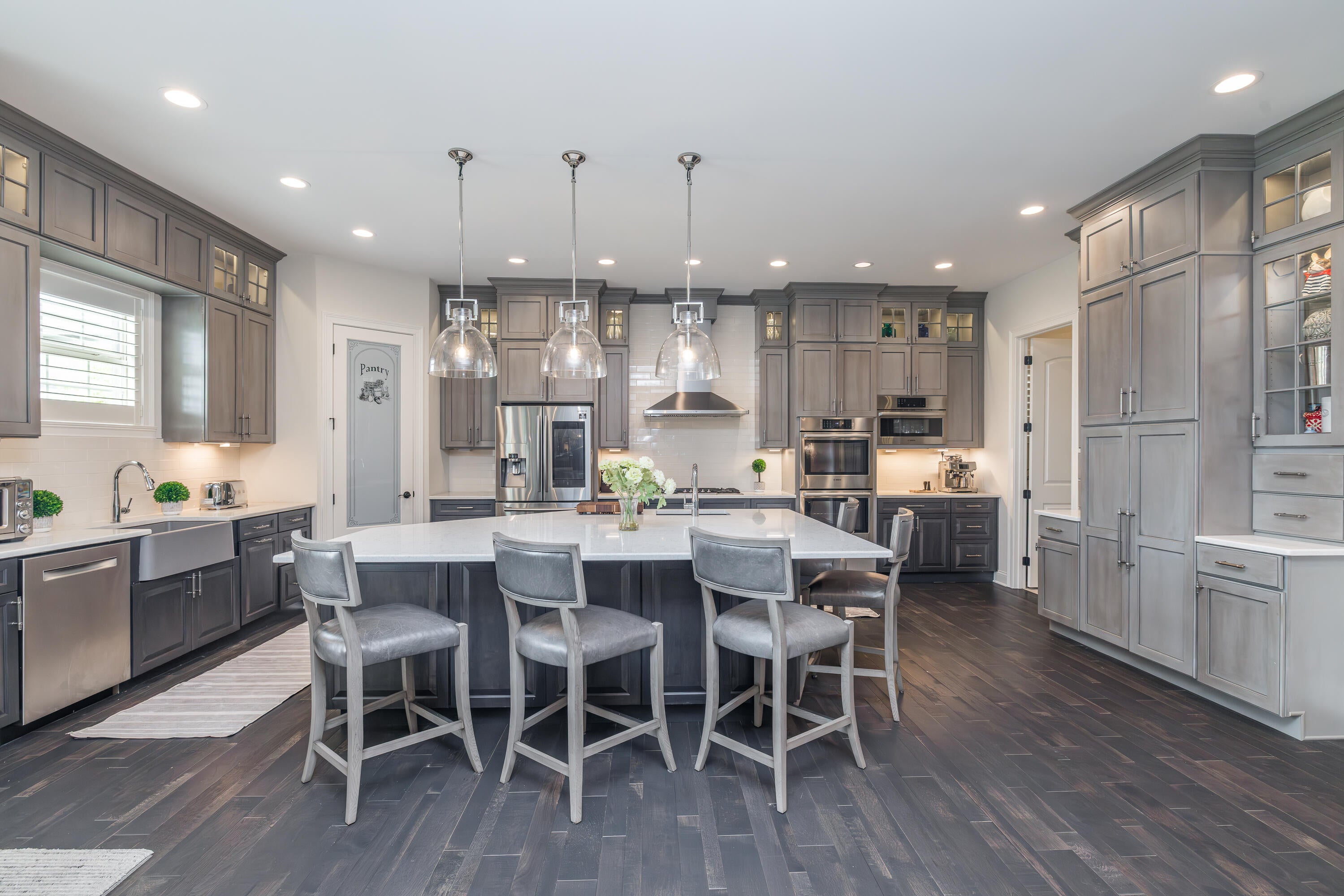 Lexington, Kentucky, 40509, United States, 5 Bedrooms Bedrooms, ,5 BathroomsBathrooms,Residential,Active,1824921