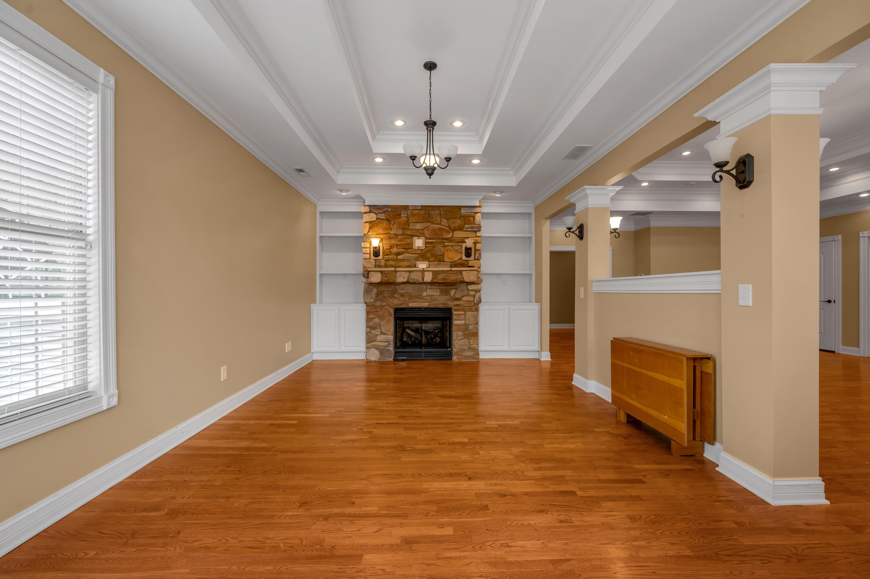 Richmond, Kentucky, 40475, United States, 7 Bedrooms Bedrooms, ,9 BathroomsBathrooms,Residential,Active,1972152