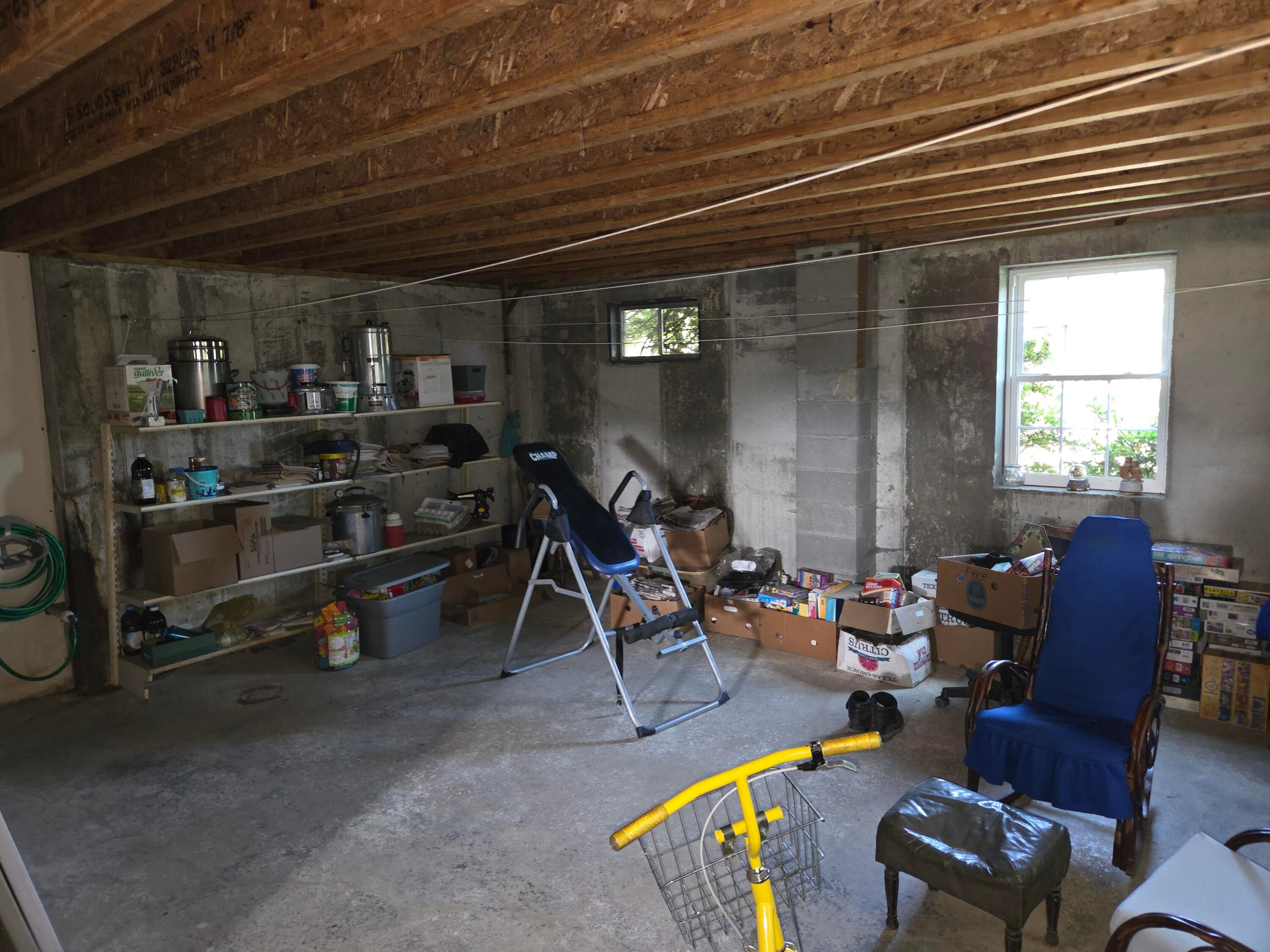 Owingsville, Kentucky, 40360, United States, 10 Bedrooms Bedrooms, ,Residential,Active,1996282