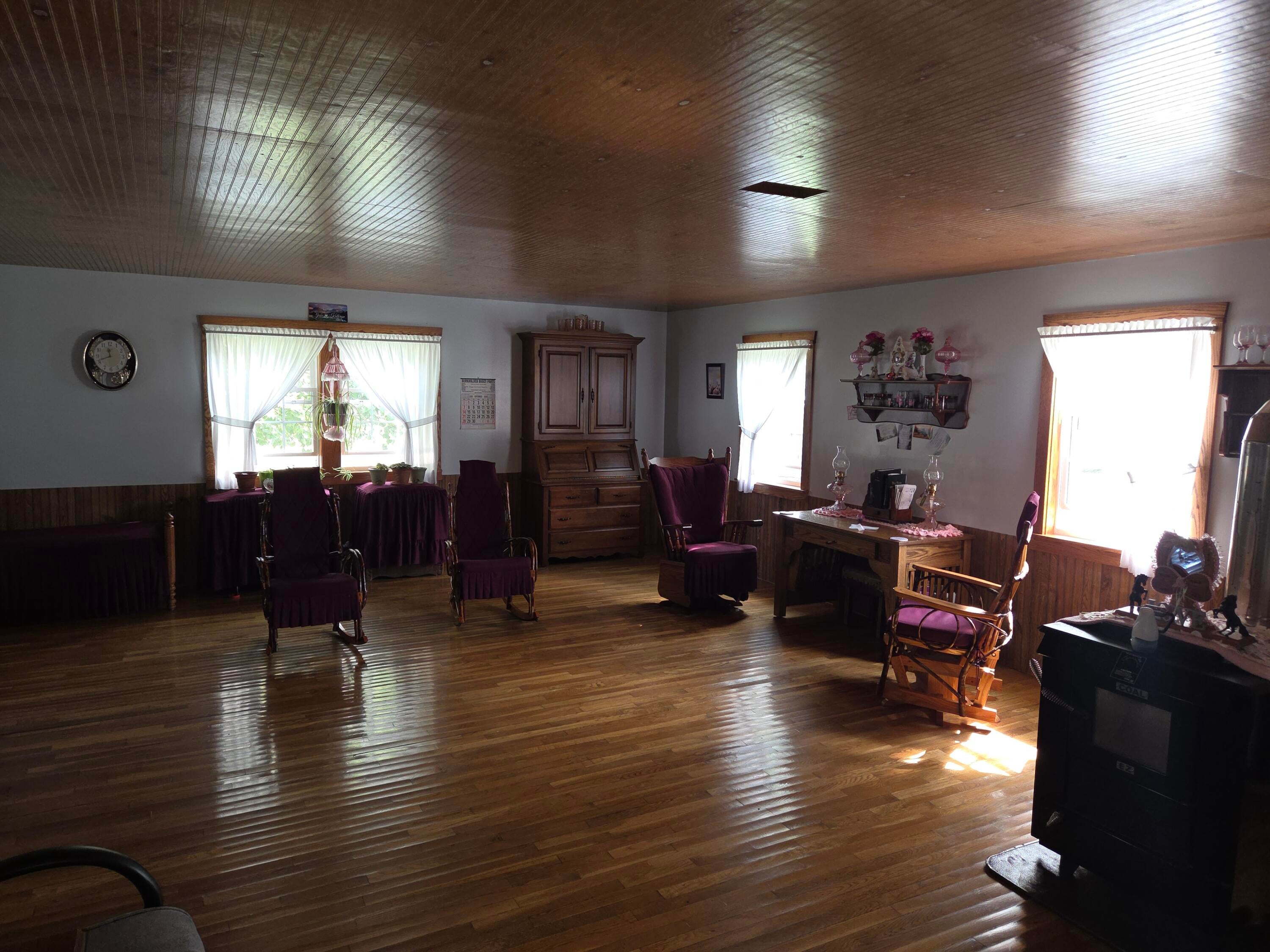 Owingsville, Kentucky, 40360, United States, 10 Bedrooms Bedrooms, ,Residential,Active,1996282