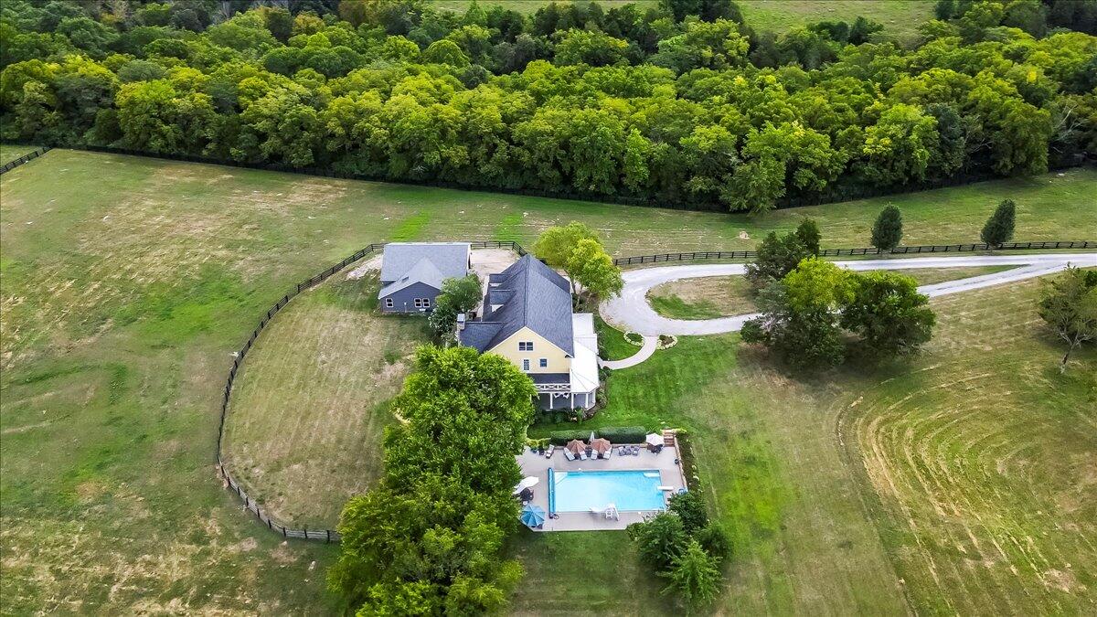 Nicholasville, Kentucky, 40356, United States, 5 Bedrooms Bedrooms, ,5 BathroomsBathrooms,Residential,Active,1913955