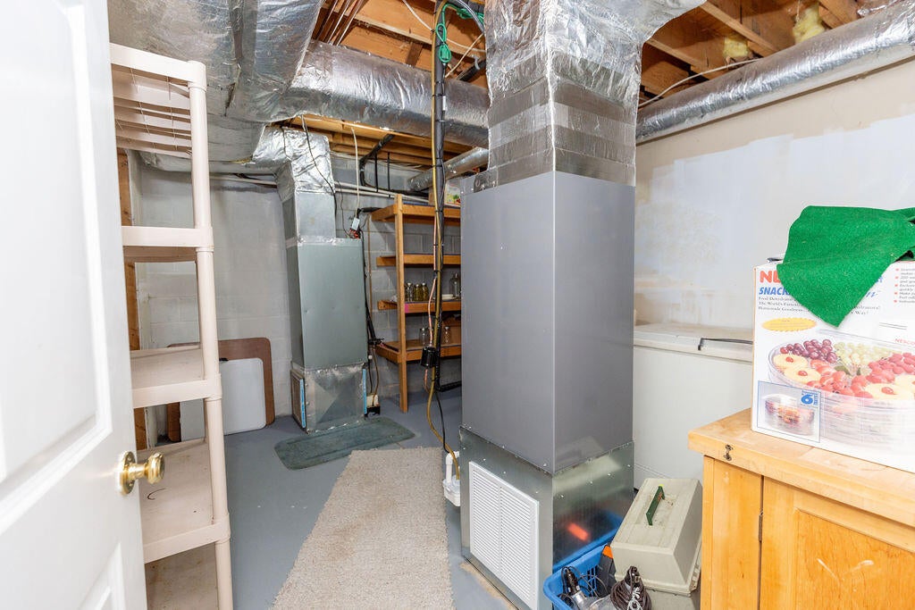 Nicholasville, Kentucky, 40356, United States, 4 Bedrooms Bedrooms, ,4 BathroomsBathrooms,Residential,Active,1945274