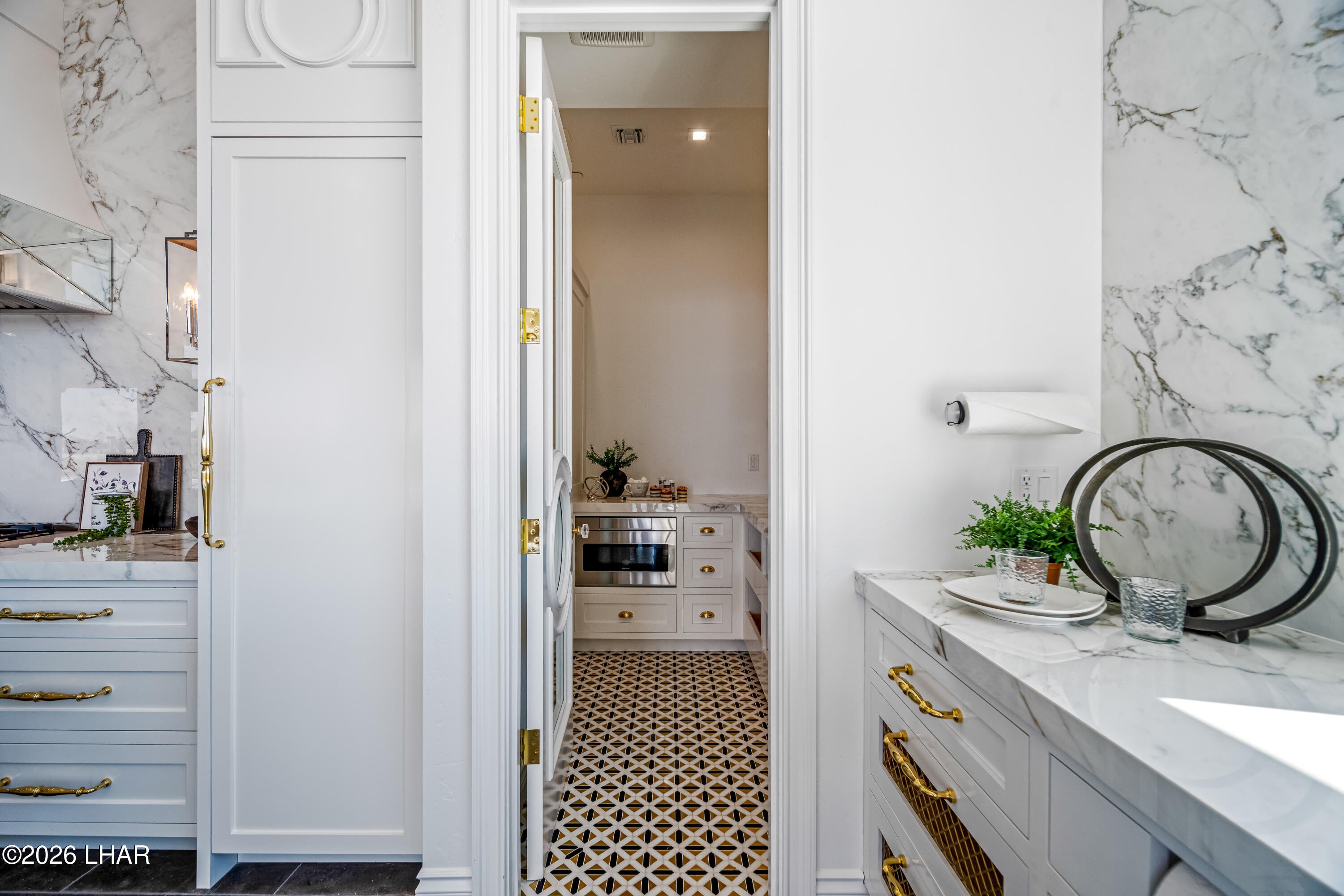 Lake Havasu City, Arizona, 86406, United States, 3 Bedrooms Bedrooms, ,5 BathroomsBathrooms,Residential,Active,2009159