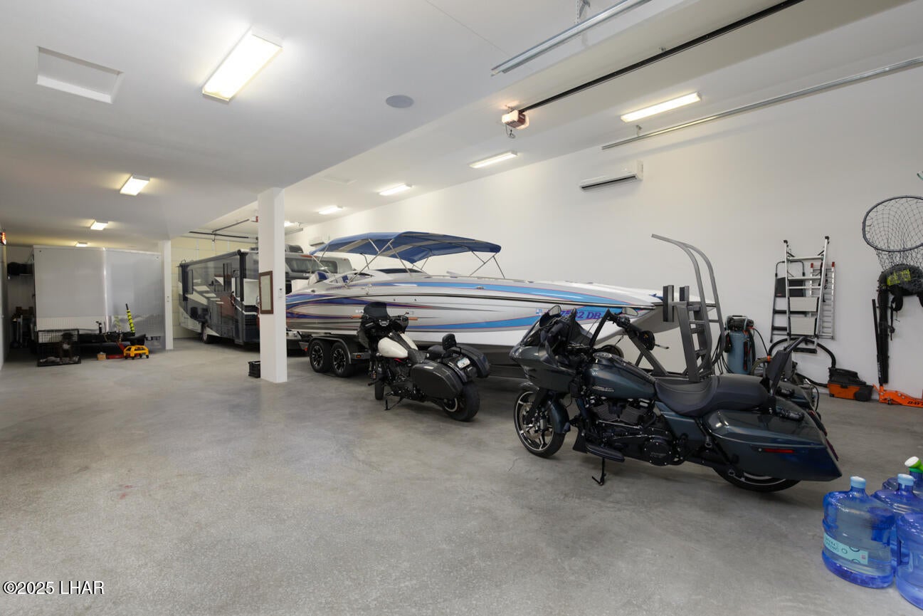 Lake Havasu City, Arizona, 86404, United States, 3 Bedrooms Bedrooms, ,2 BathroomsBathrooms,Residential,Active,1922288
