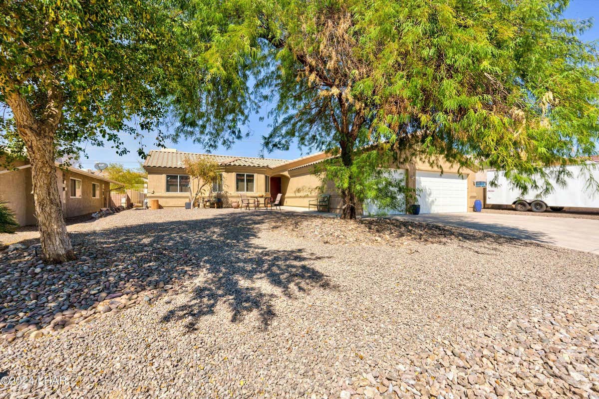 1841 WALNUT DR, LAKE HAVASU CITY, AZ 86406, photo 1 of 47