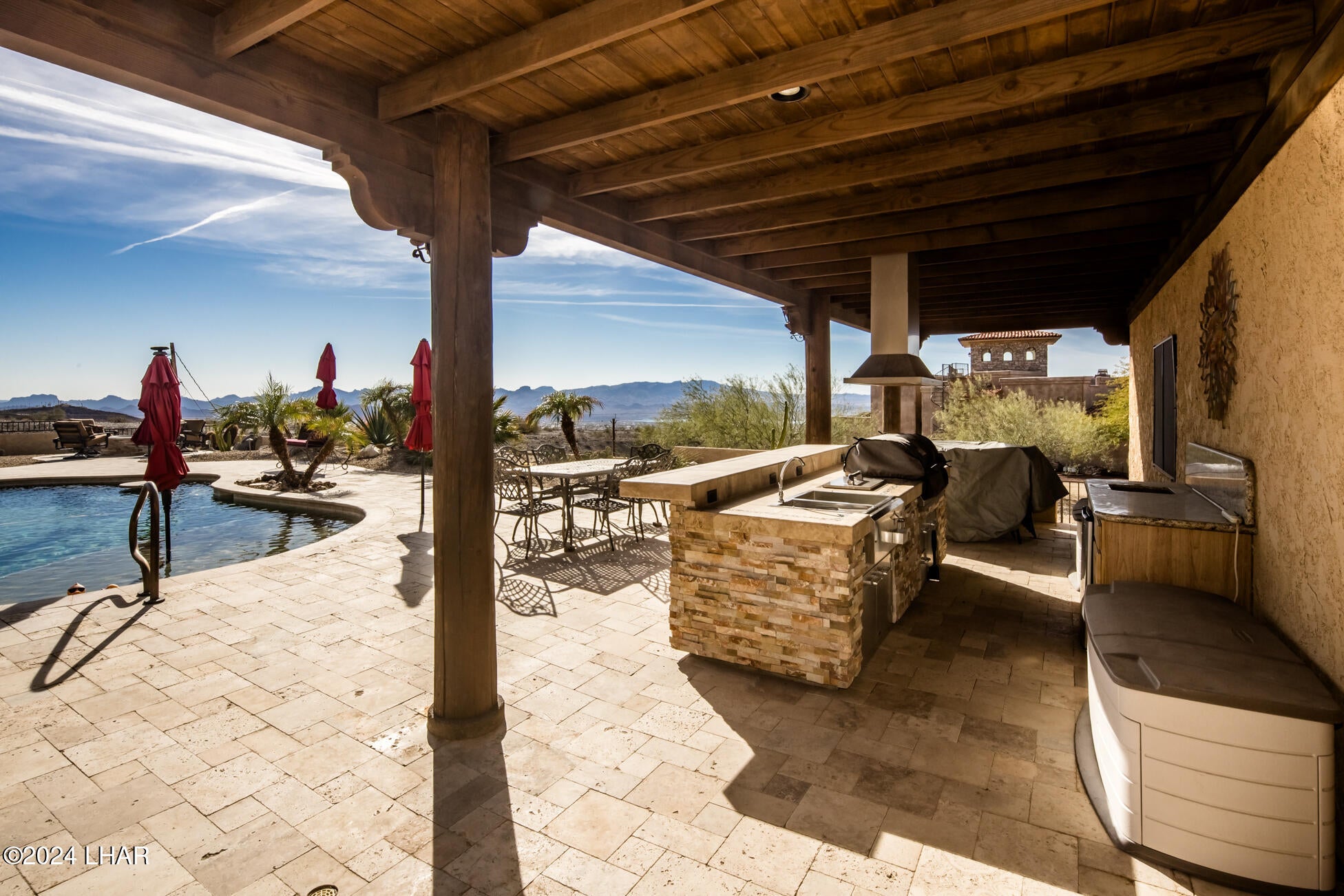 Lake Havasu City, Arizona, 86404, United States, 4 Bedrooms Bedrooms, ,6 BathroomsBathrooms,Residential,Active,1910151