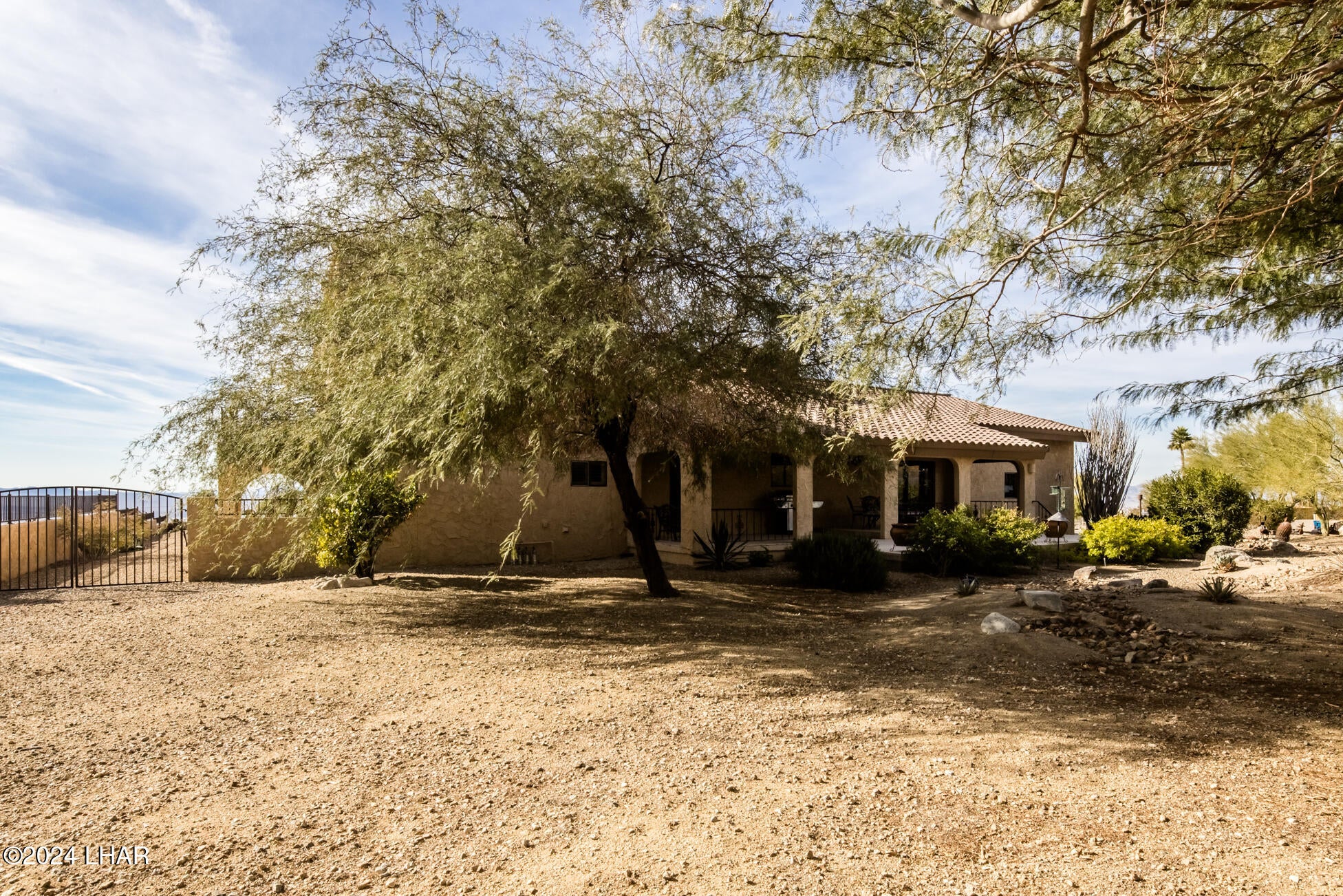 Lake Havasu City, Arizona, 86404, United States, 4 Bedrooms Bedrooms, ,6 BathroomsBathrooms,Residential,Active,1910151