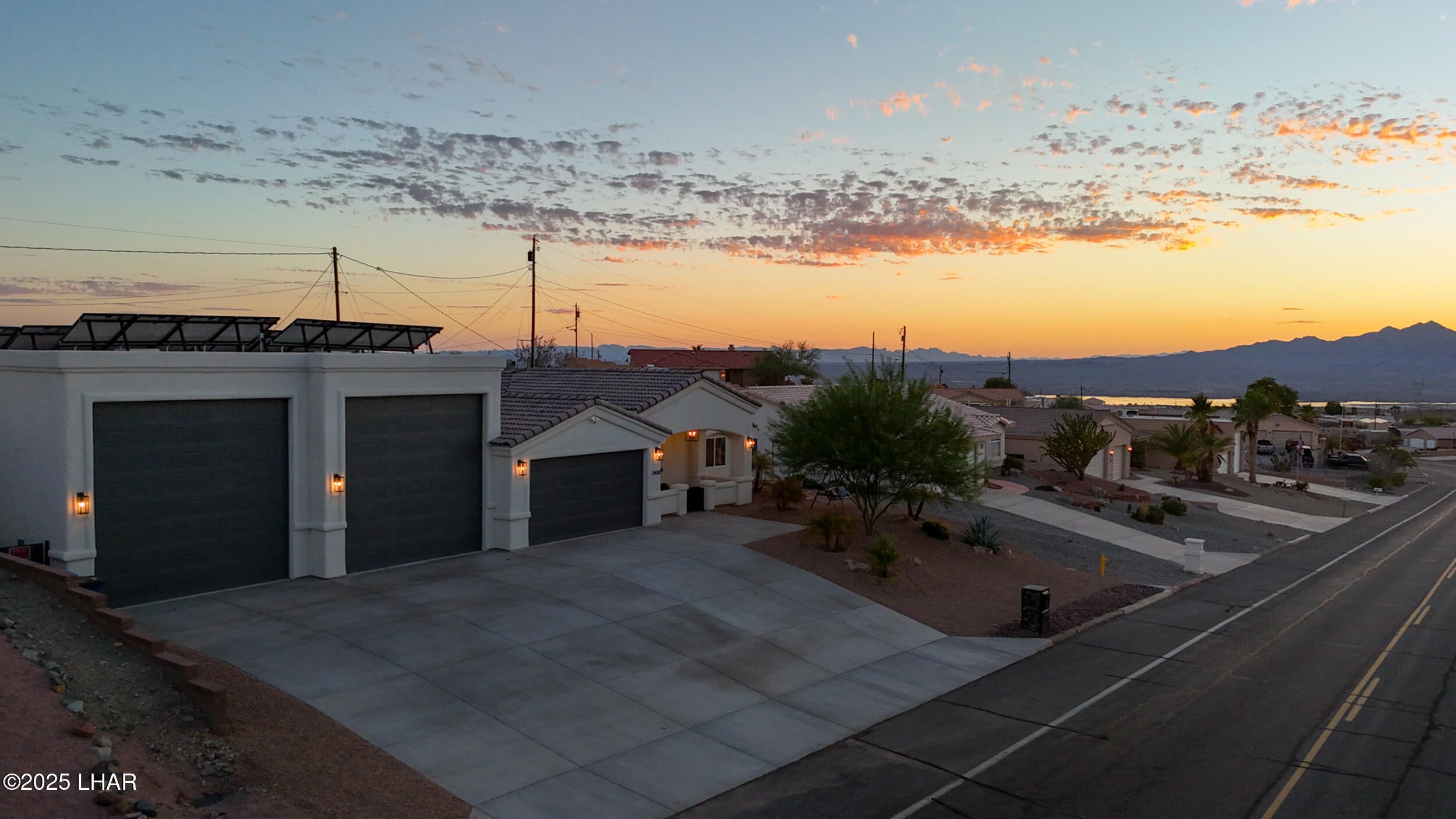 Lake Havasu City, Arizona, 86404, United States, 4 Bedrooms Bedrooms, ,3 BathroomsBathrooms,Residential,Active,1920257