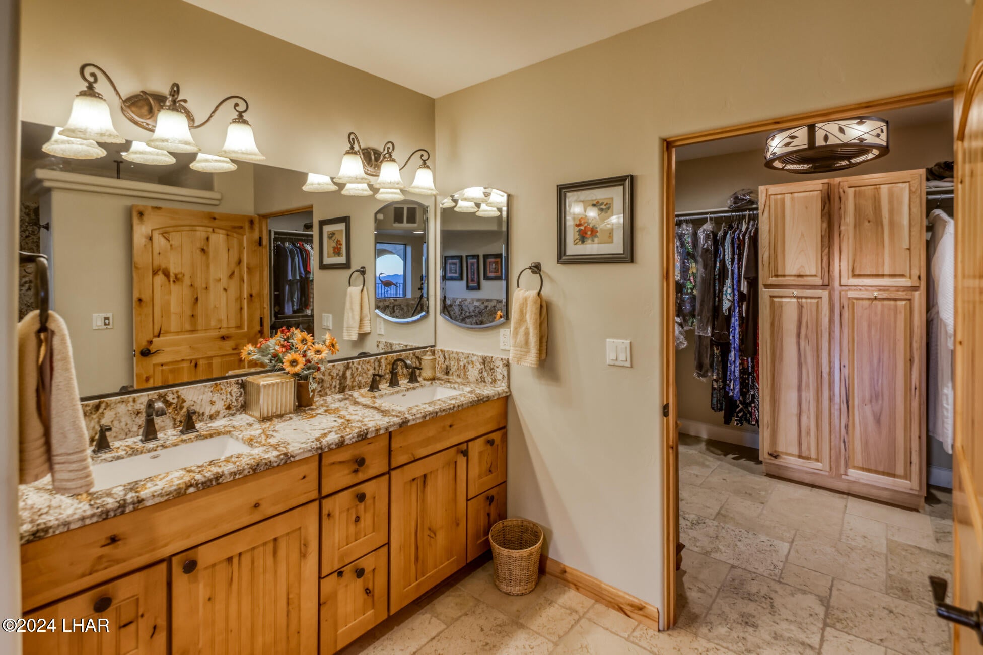 Lake Havasu City, Arizona, 86404, United States, 4 Bedrooms Bedrooms, ,6 BathroomsBathrooms,Residential,Active,1910151