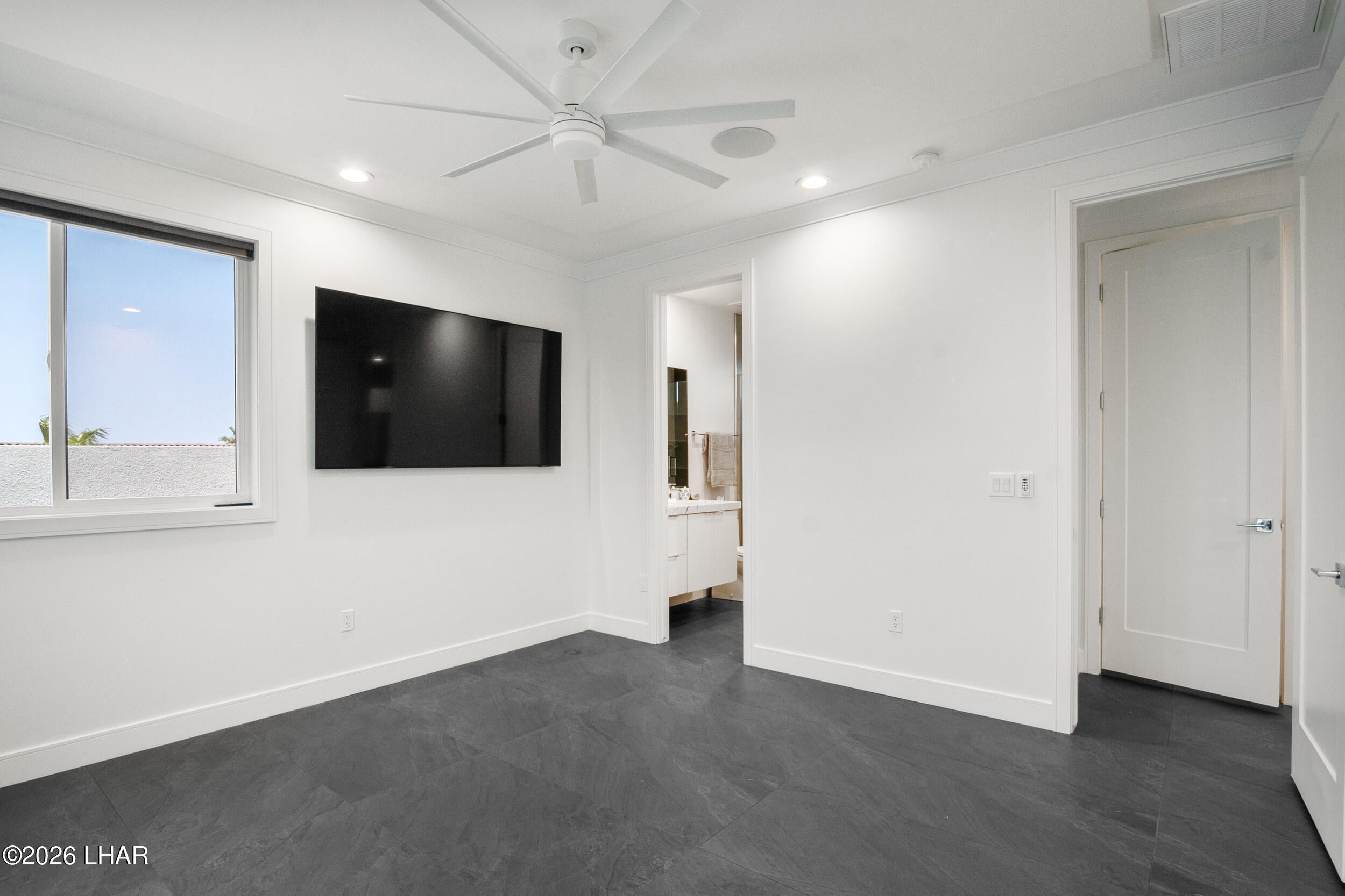 Lake Havasu City, Arizona, 86404, United States, 4 Bedrooms Bedrooms, ,5 BathroomsBathrooms,Residential,Active,2014618