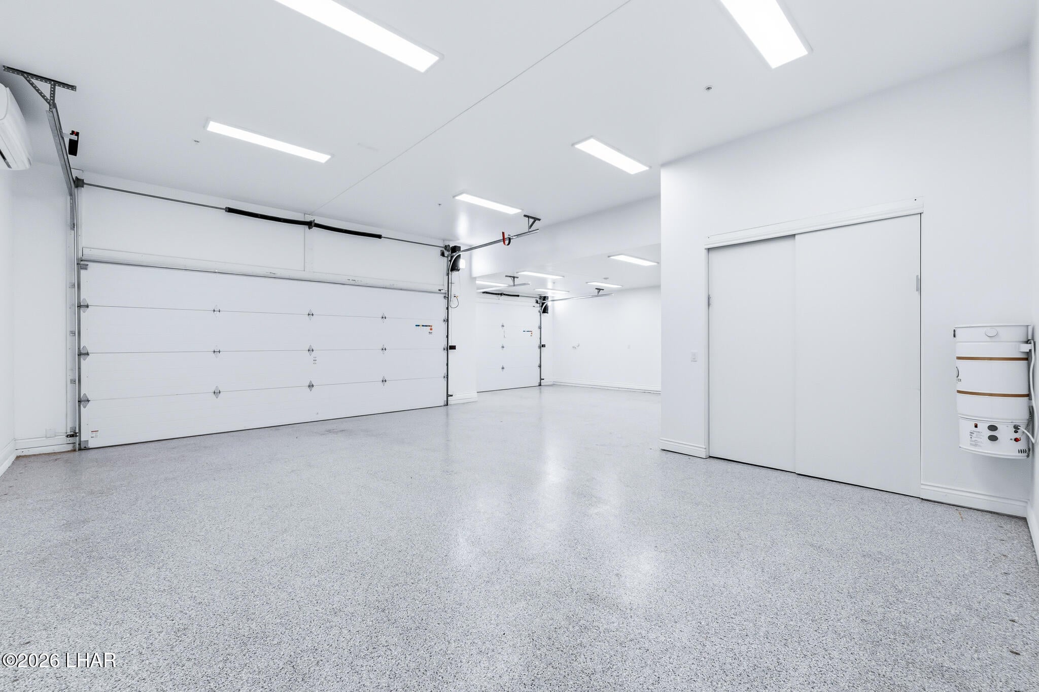 Lake Havasu City, Arizona, 86406, United States, 3 Bedrooms Bedrooms, ,5 BathroomsBathrooms,Residential,Active,2009159