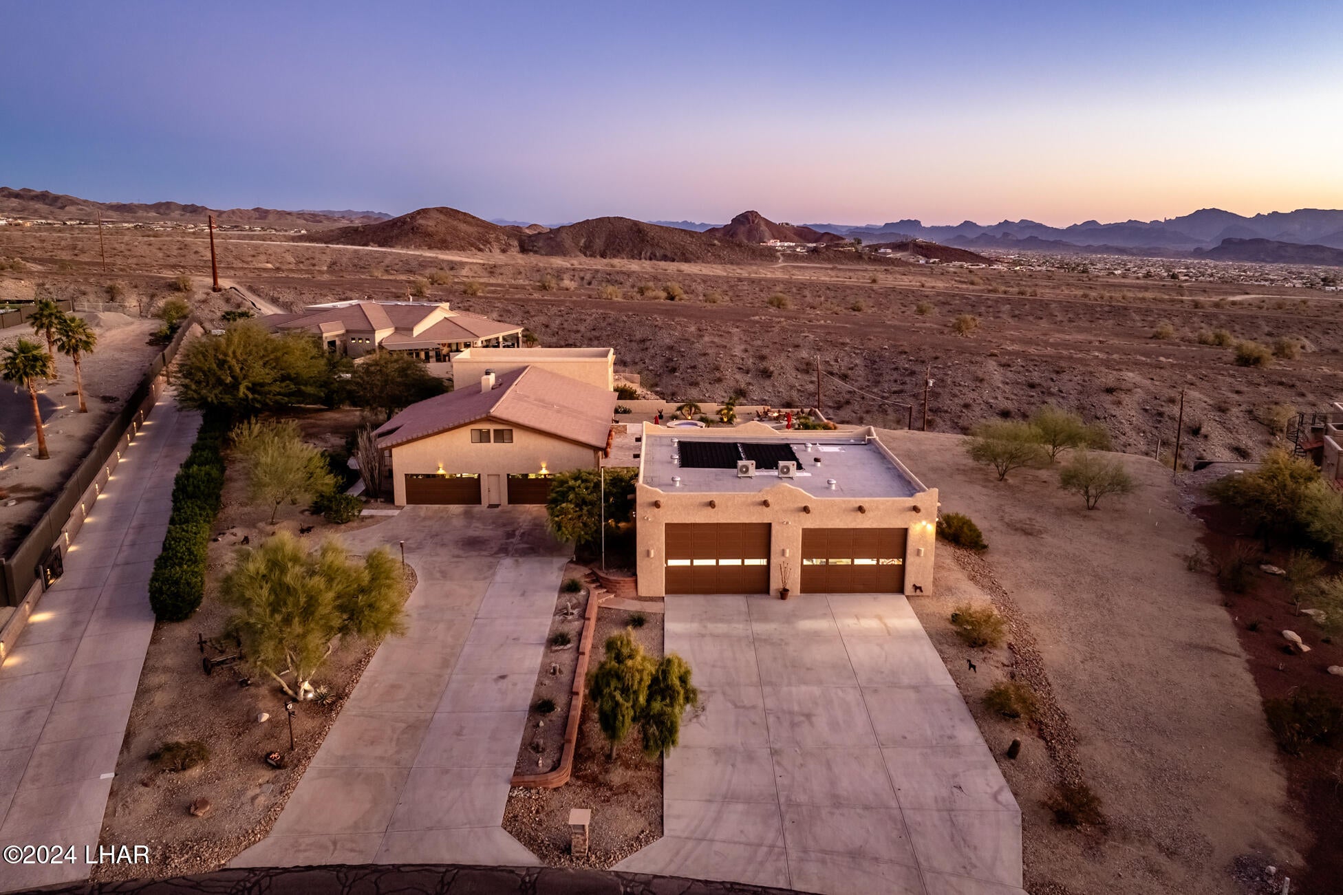 Lake Havasu City, Arizona, 86404, United States, 4 Bedrooms Bedrooms, ,6 BathroomsBathrooms,Residential,Active,1910151