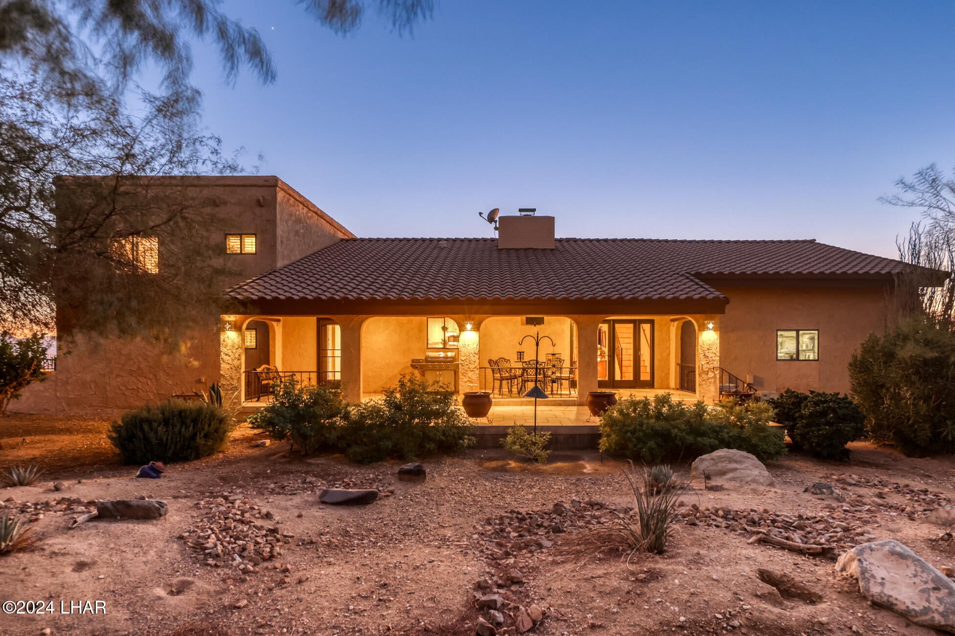 Lake Havasu City, Arizona, 86404, United States, 4 Bedrooms Bedrooms, ,6 BathroomsBathrooms,Residential,Active,1910151