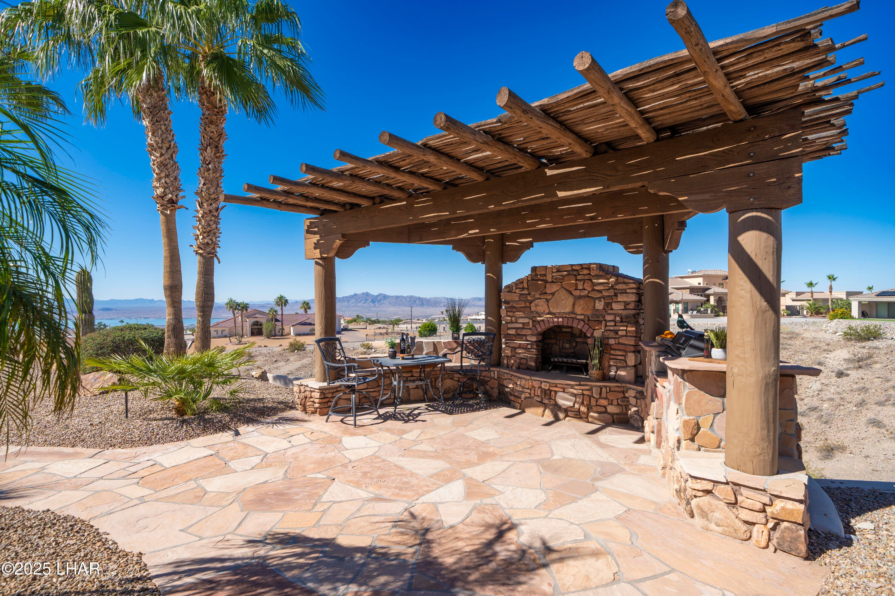 Lake Havasu City, Arizona, 86404, United States, 6 Bedrooms Bedrooms, ,7 BathroomsBathrooms,Residential,Active,1996583