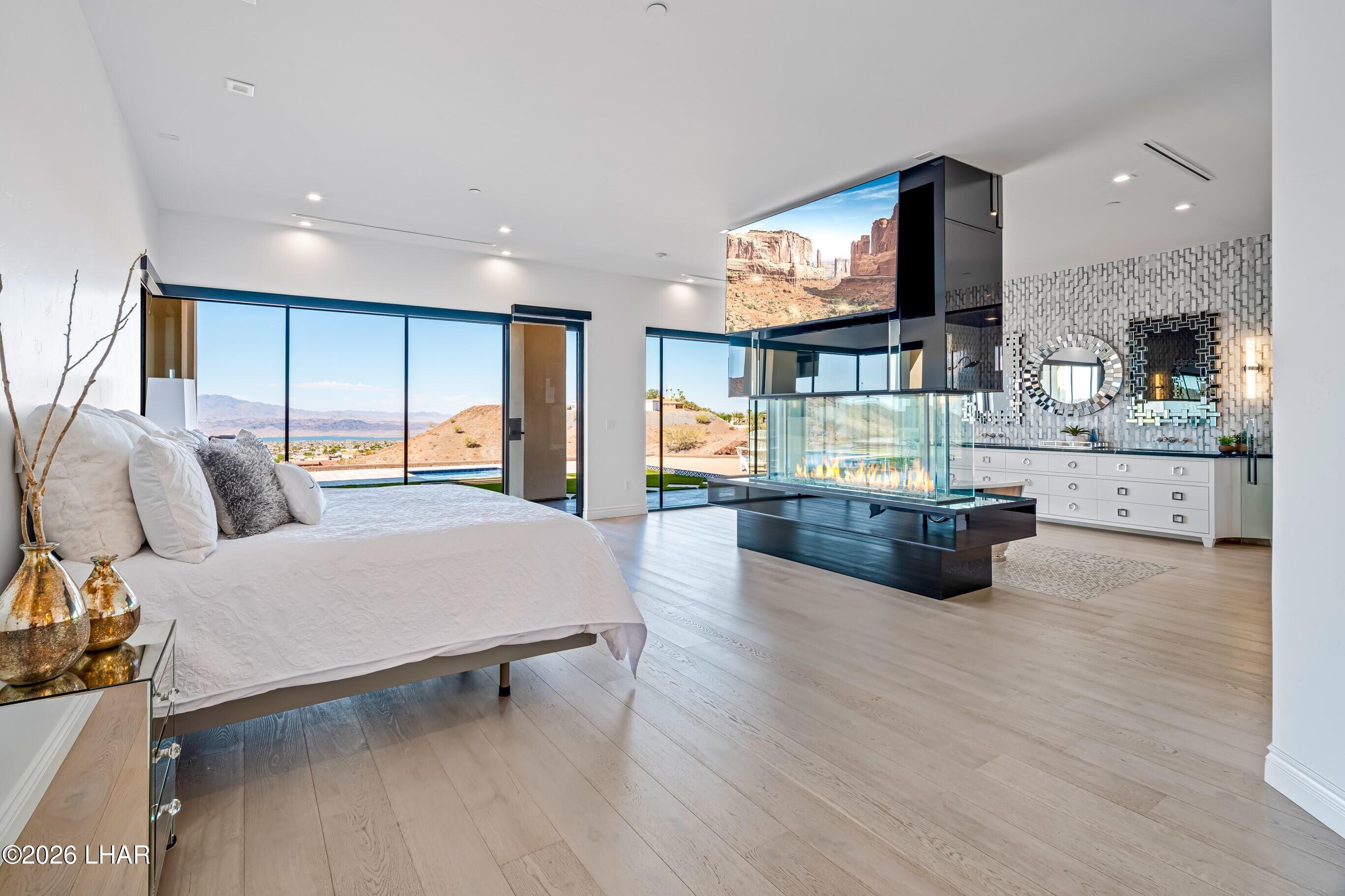 Lake Havasu City, Arizona, 86406, United States, 3 Bedrooms Bedrooms, ,5 BathroomsBathrooms,Residential,Active,2009159