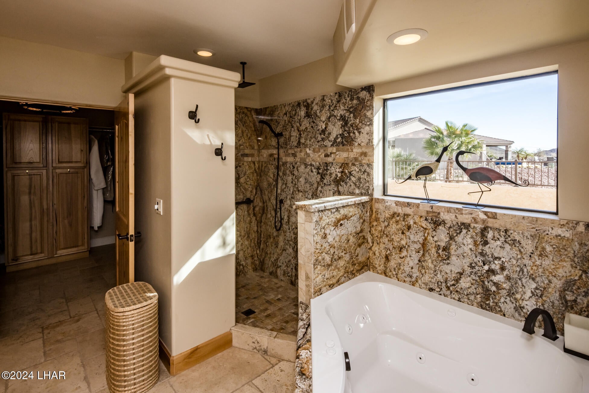 Lake Havasu City, Arizona, 86404, United States, 4 Bedrooms Bedrooms, ,6 BathroomsBathrooms,Residential,Active,1910151