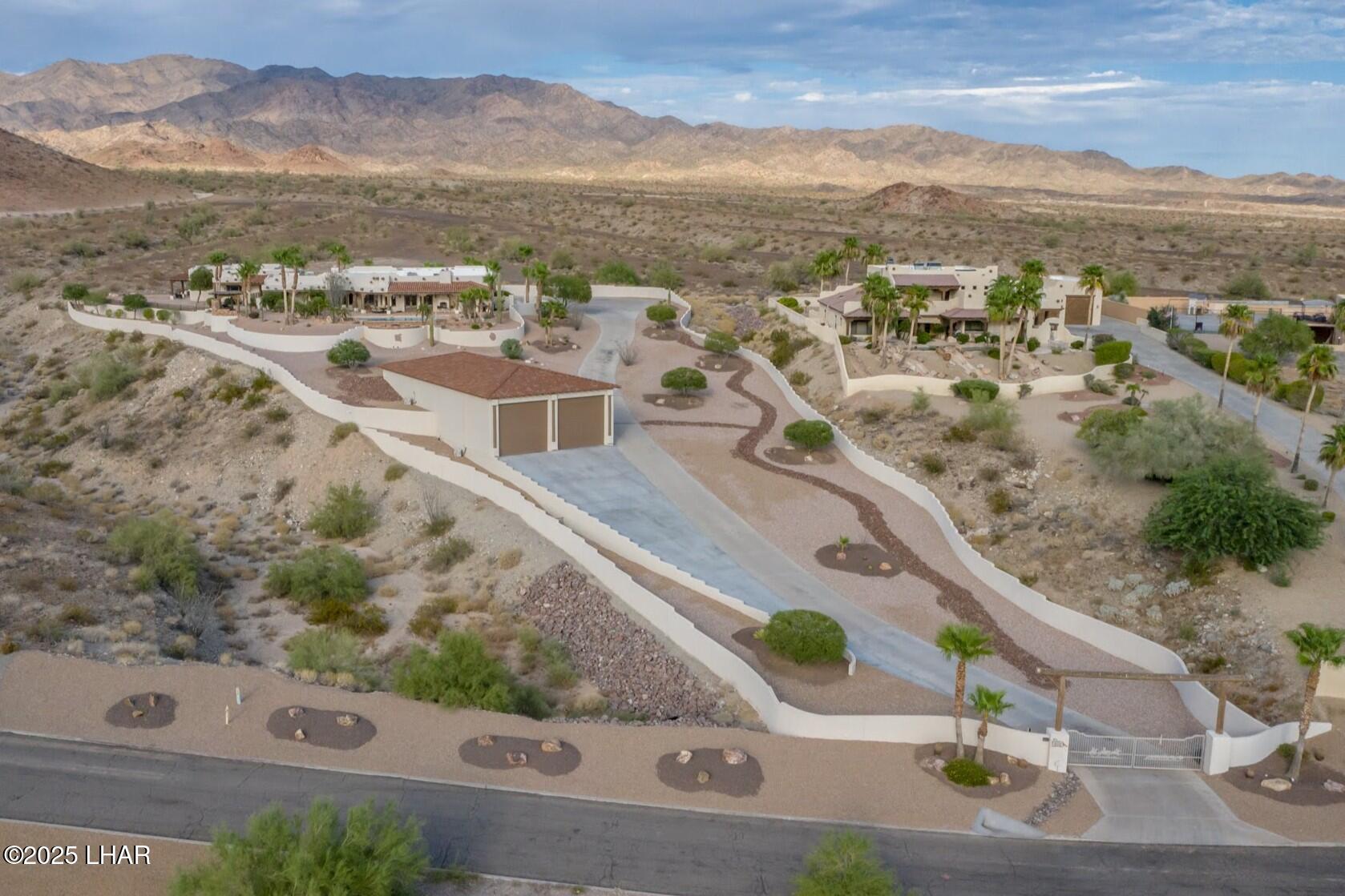 Lake Havasu City, Arizona, 86404, United States, 6 Bedrooms Bedrooms, ,7 BathroomsBathrooms,Residential,Active,1996583