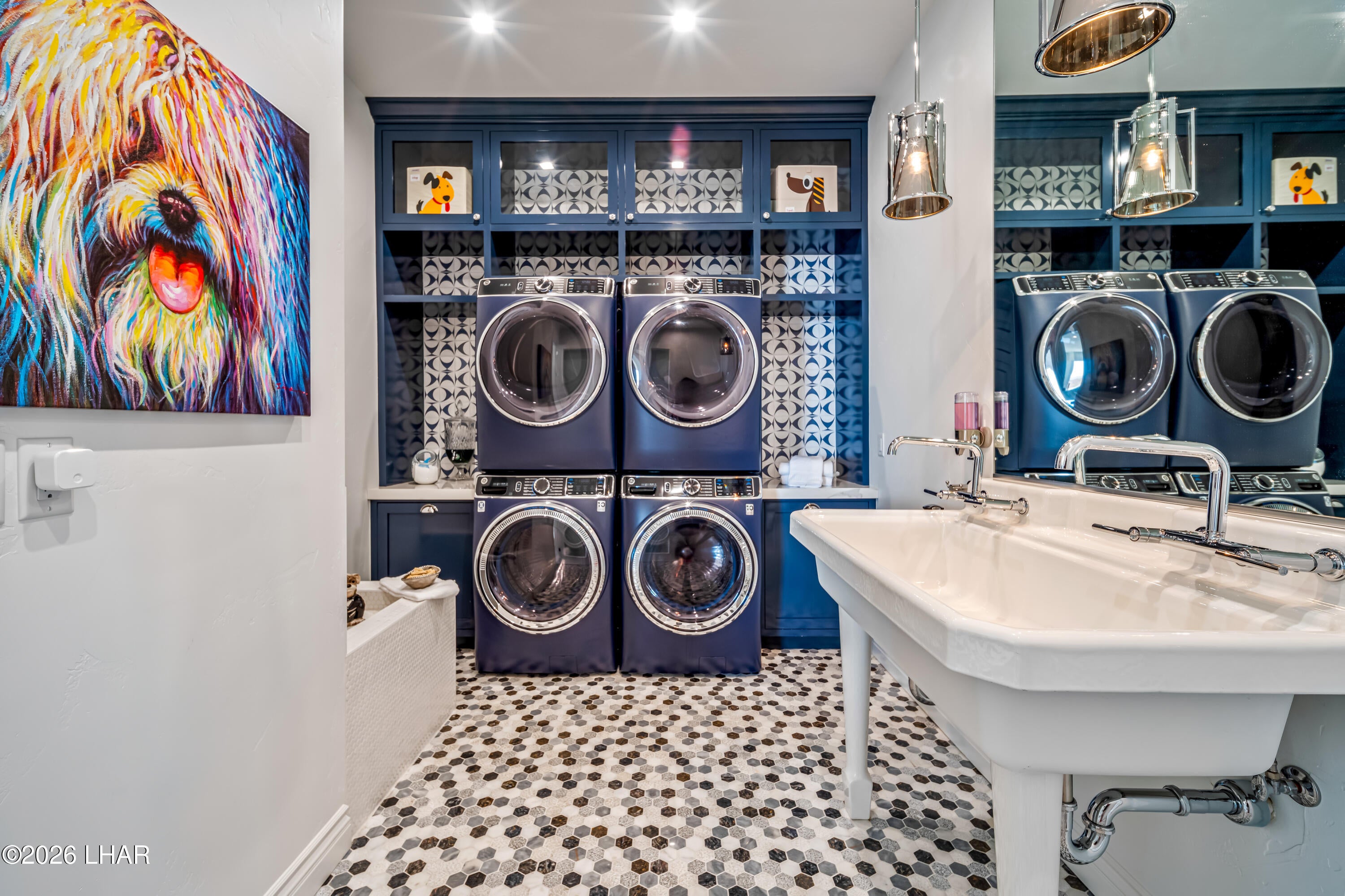 Lake Havasu City, Arizona, 86406, United States, 3 Bedrooms Bedrooms, ,5 BathroomsBathrooms,Residential,Active,2009159